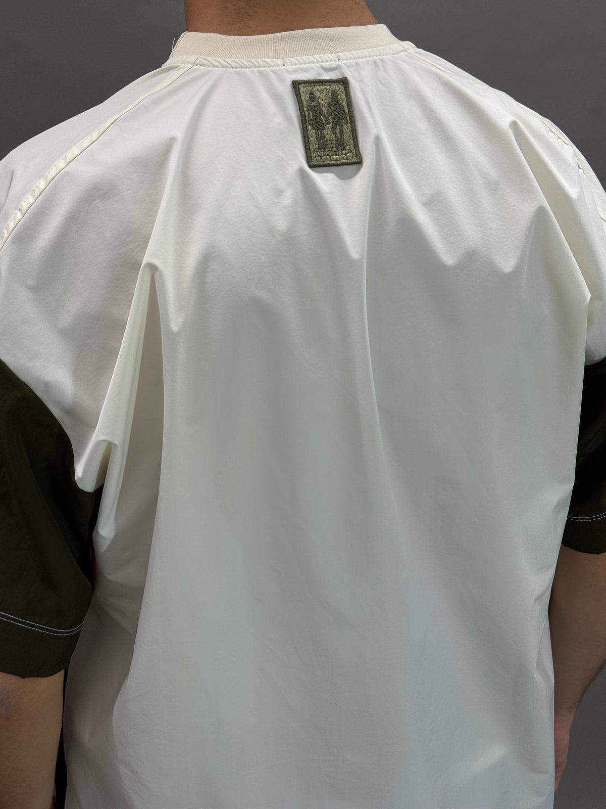 Tee 01 GV