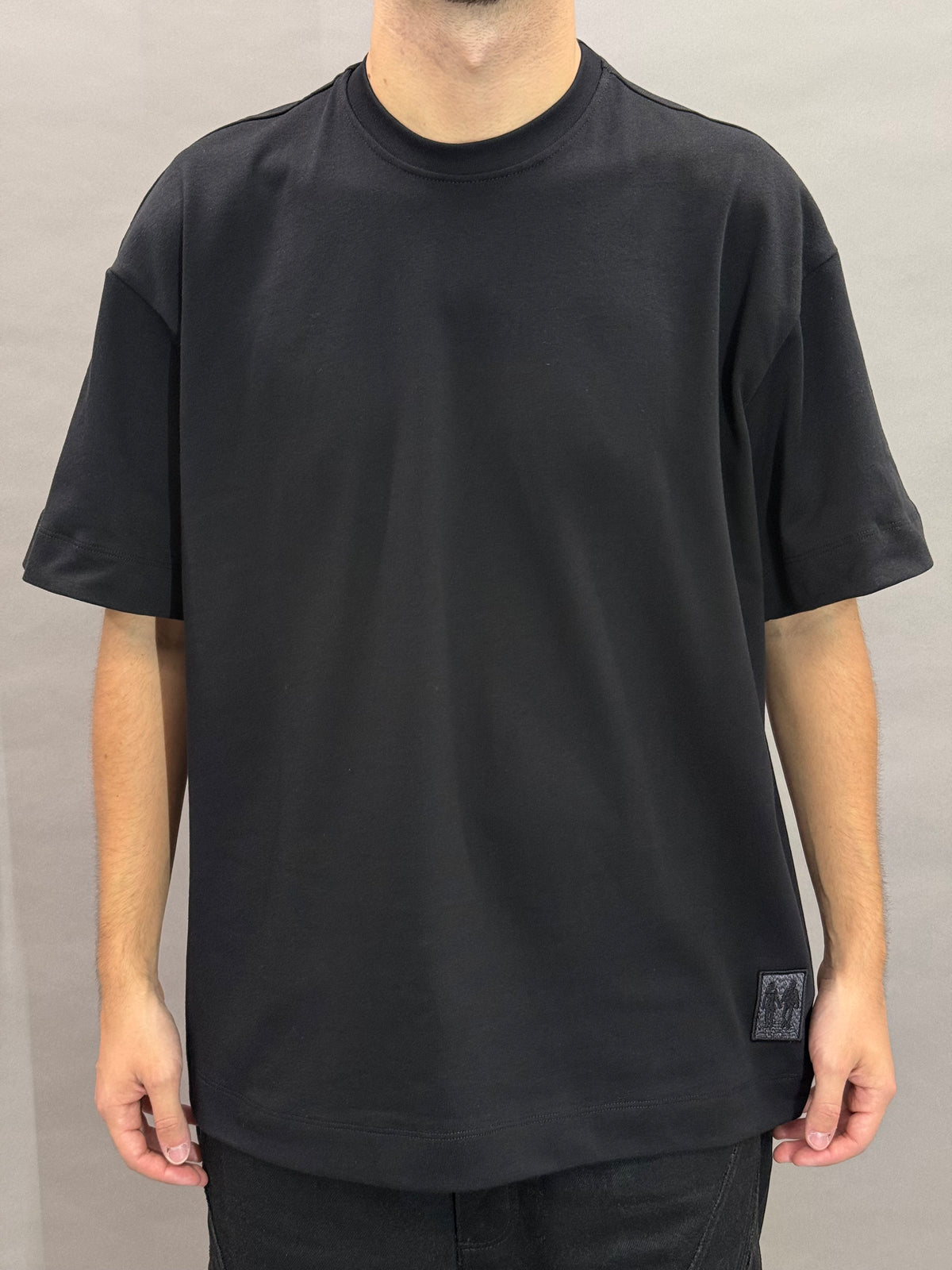 Tee06 Black GV