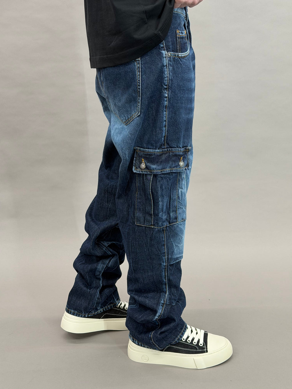J7013 Blu