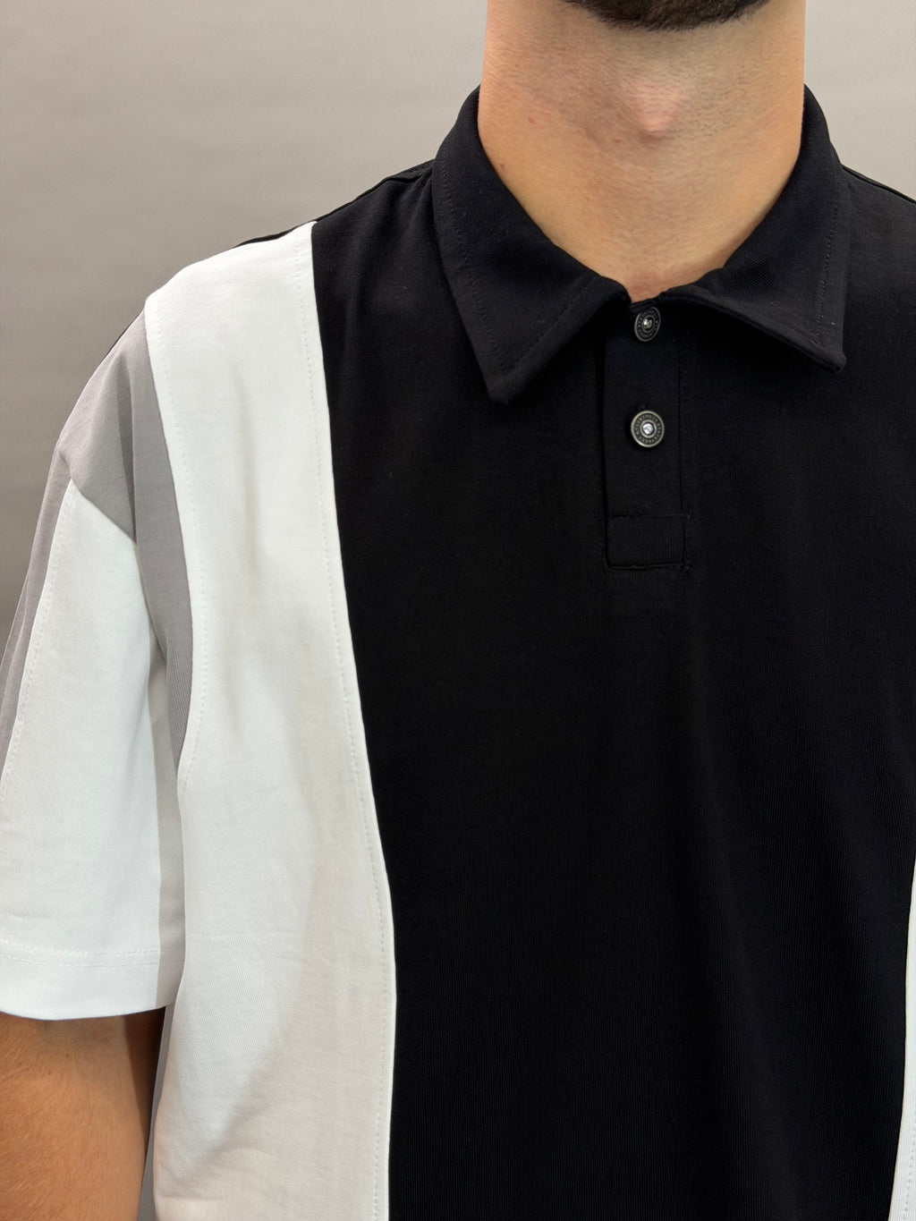 P8002 Black