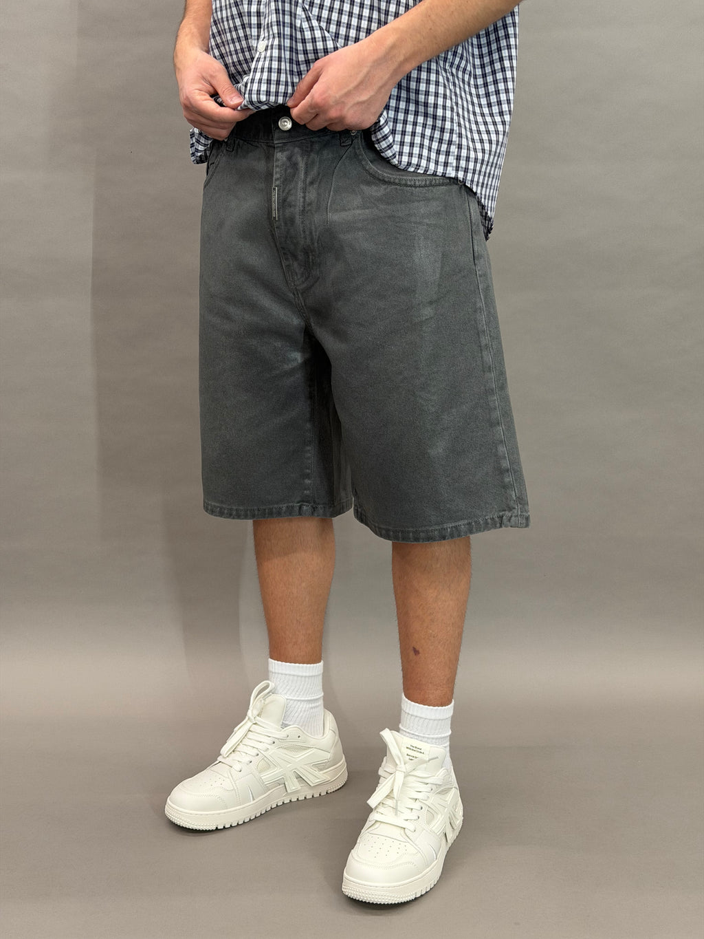 Short Grey Waxed Leather