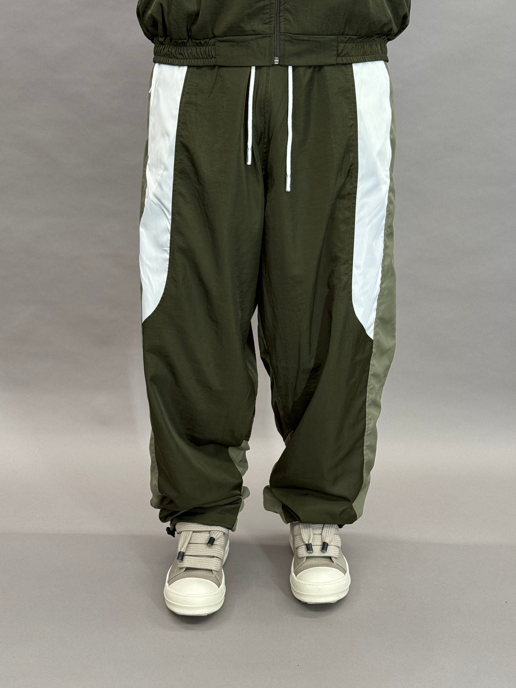 Tracksuite Technical Green Fabric