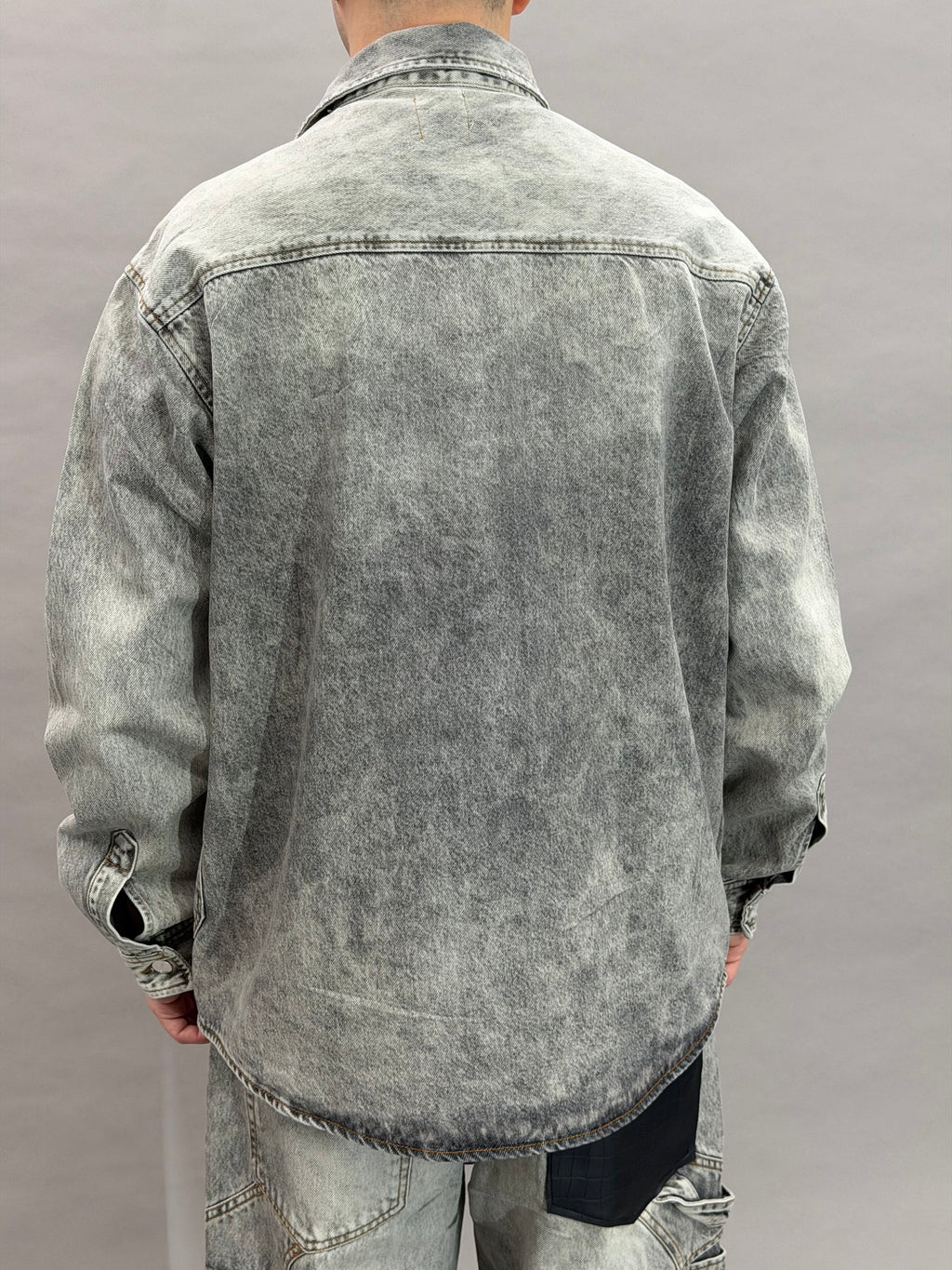 ShirtJ190 GV