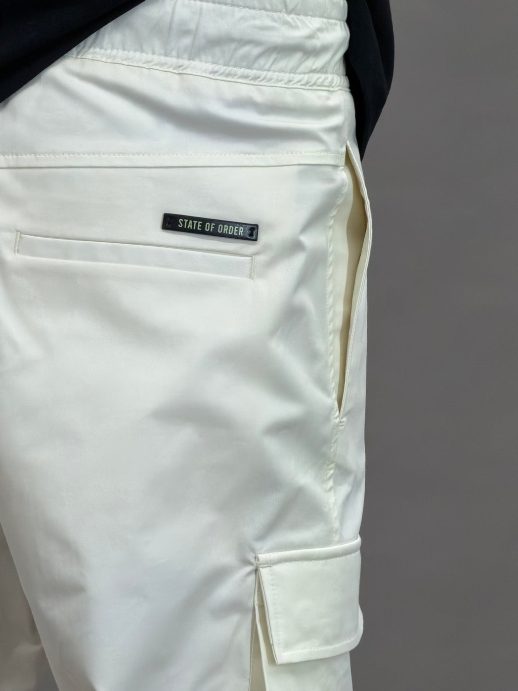 Couvier Cargo Off White