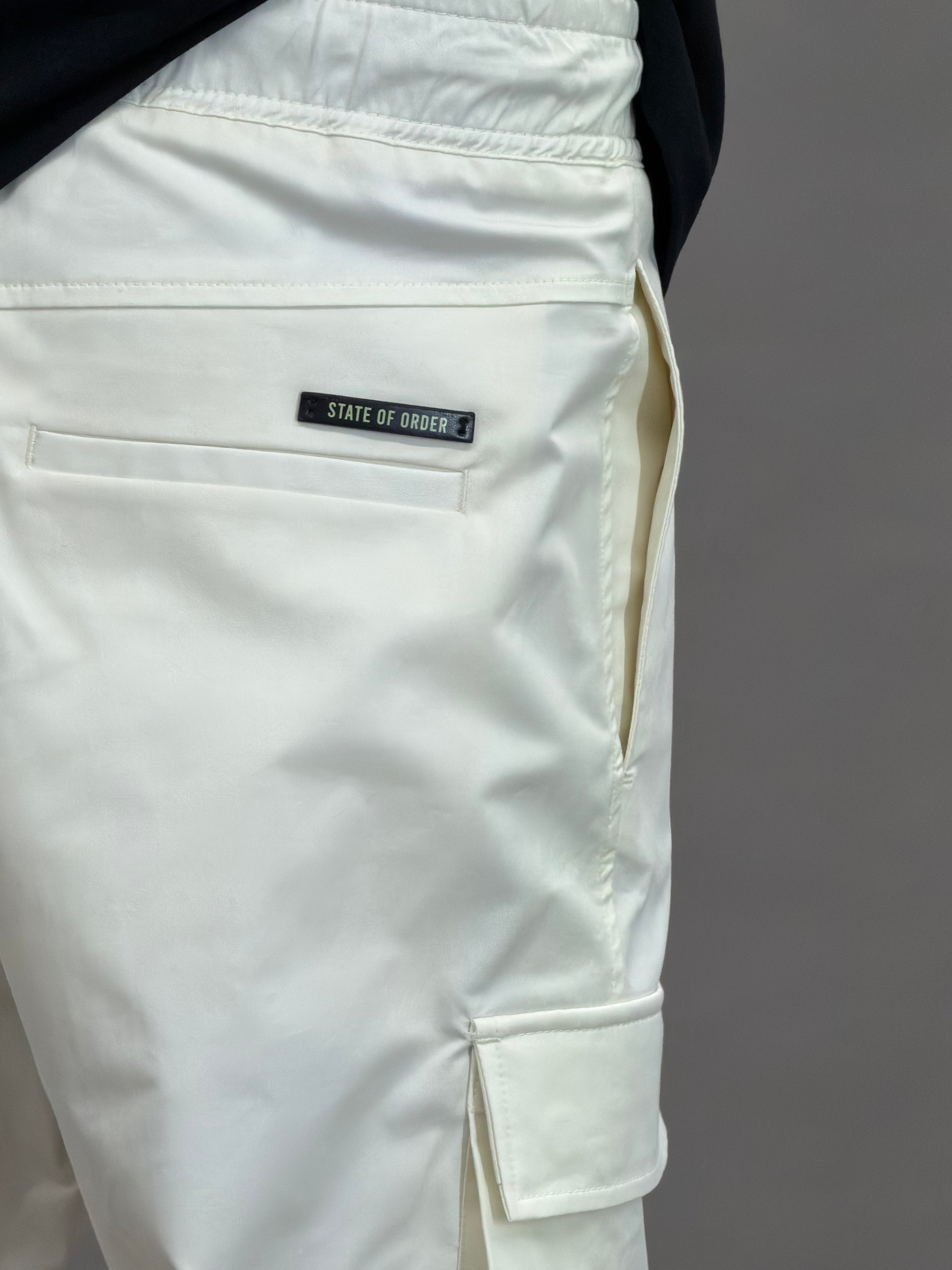 Couvier Cargo Off White