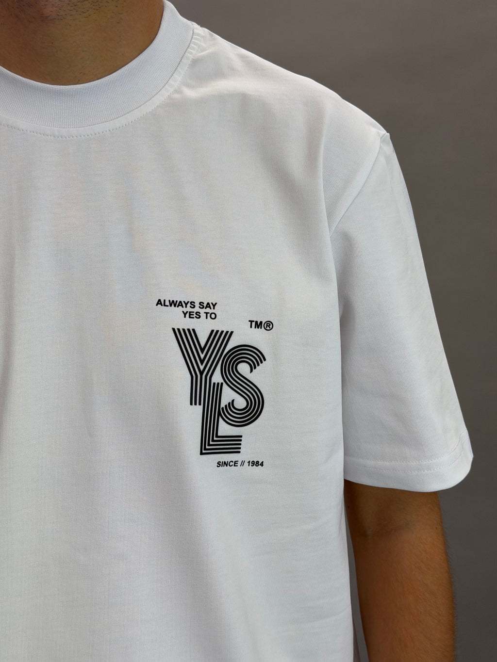 XM4335 White YS