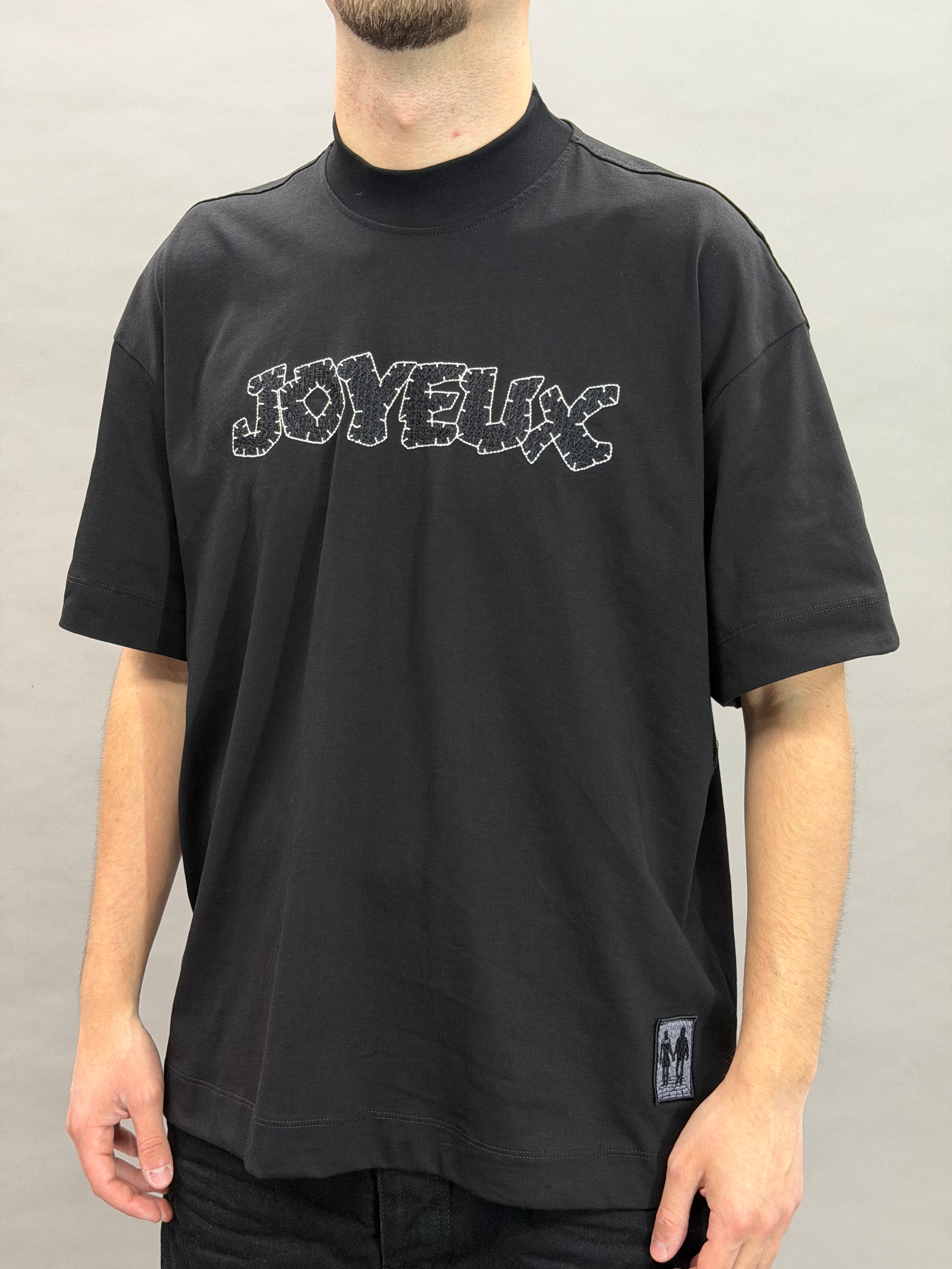 Tee880 Black GV
