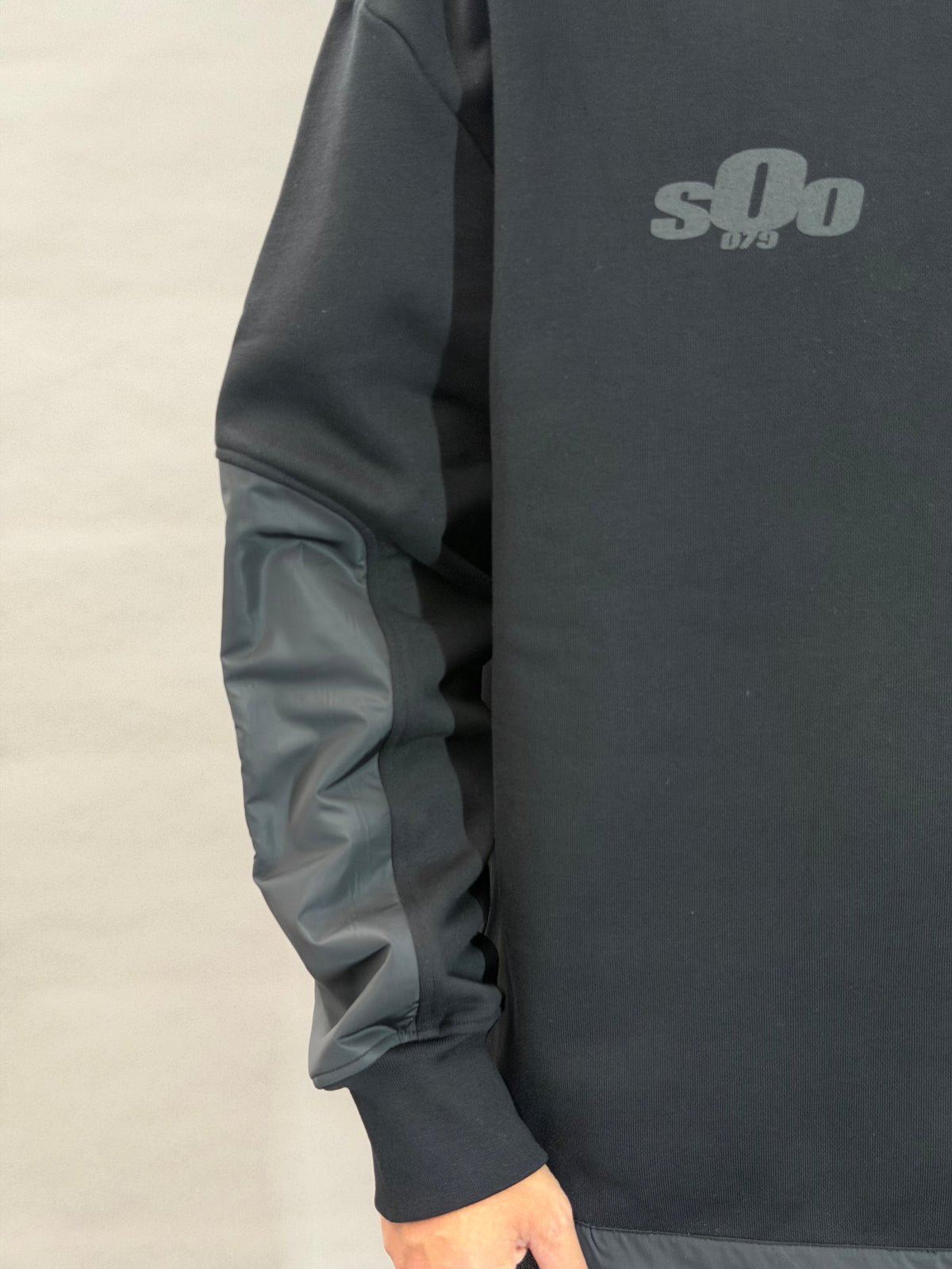 Crewneck Pocket Zip State