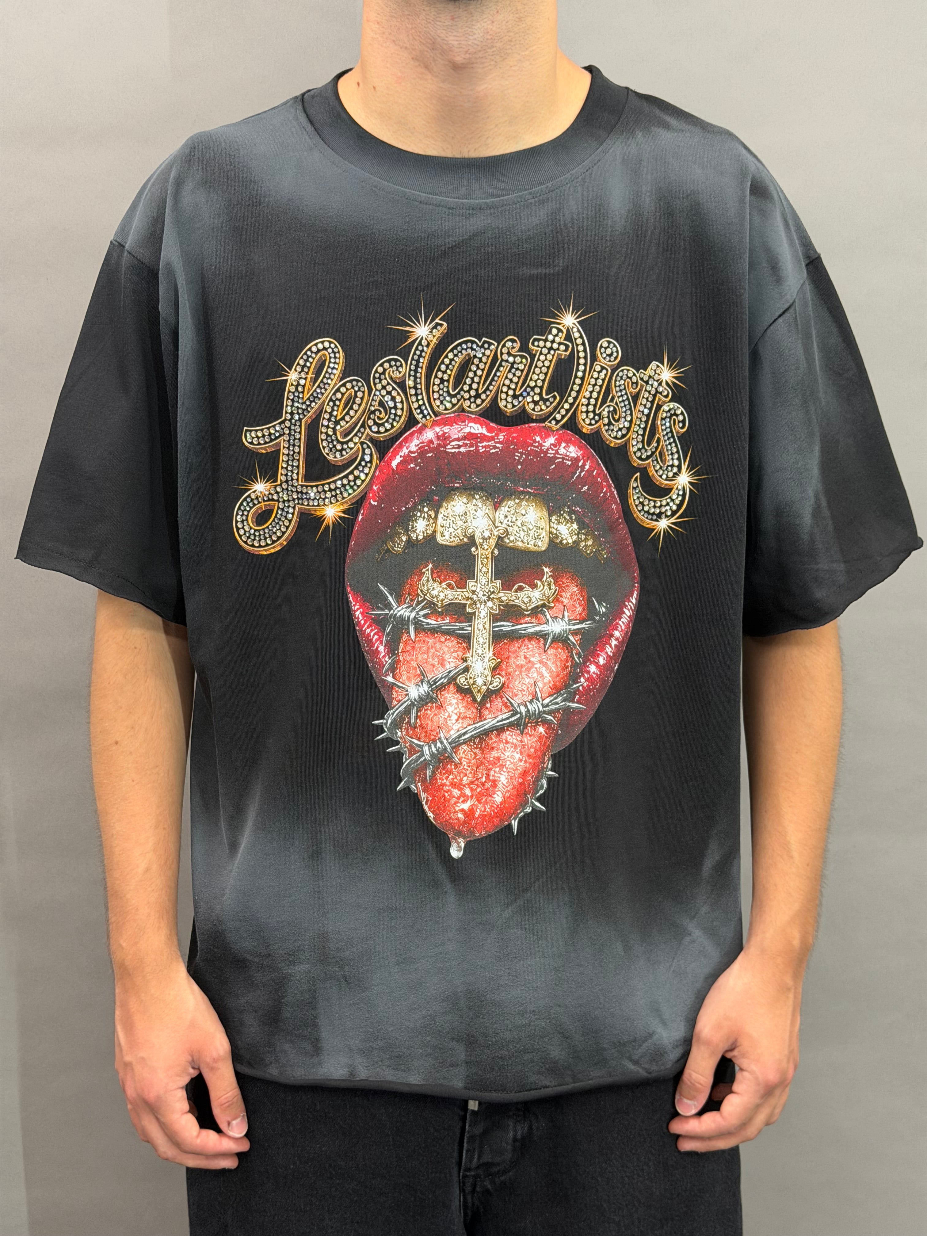 Tongue “LA”