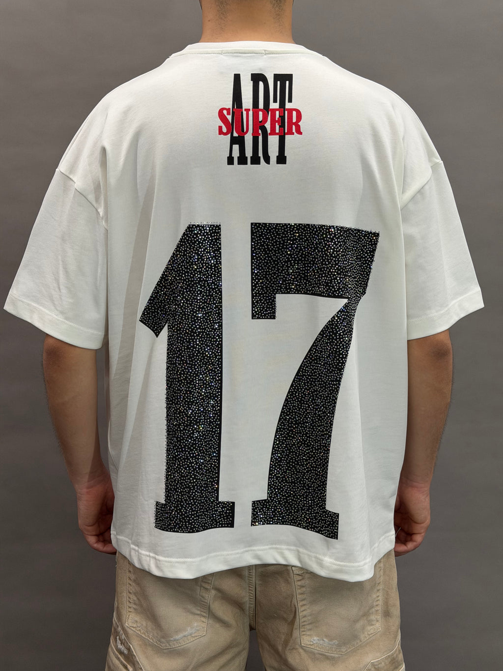 17 Crazy Bull White