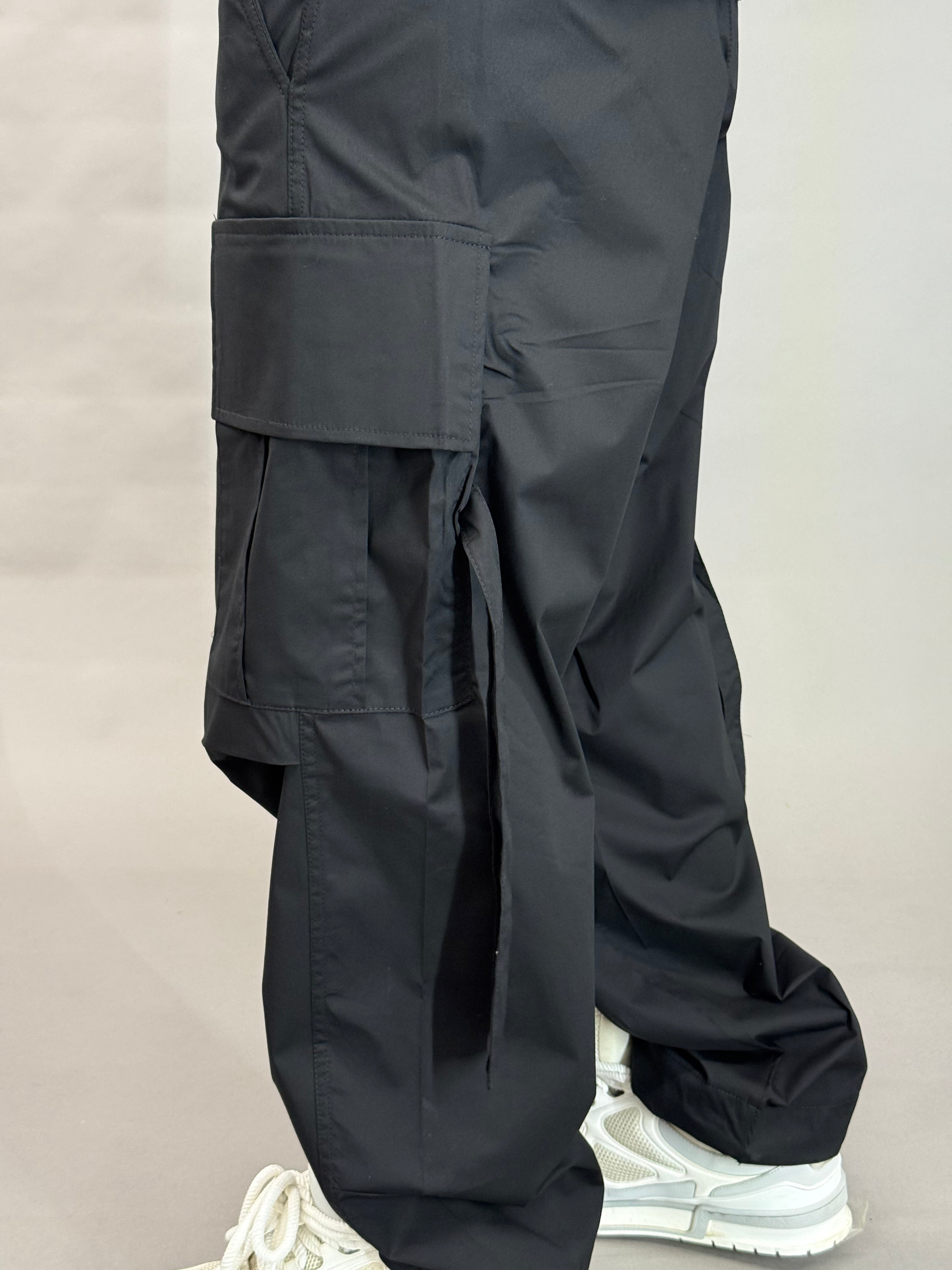 Double Pocket Cargo Black