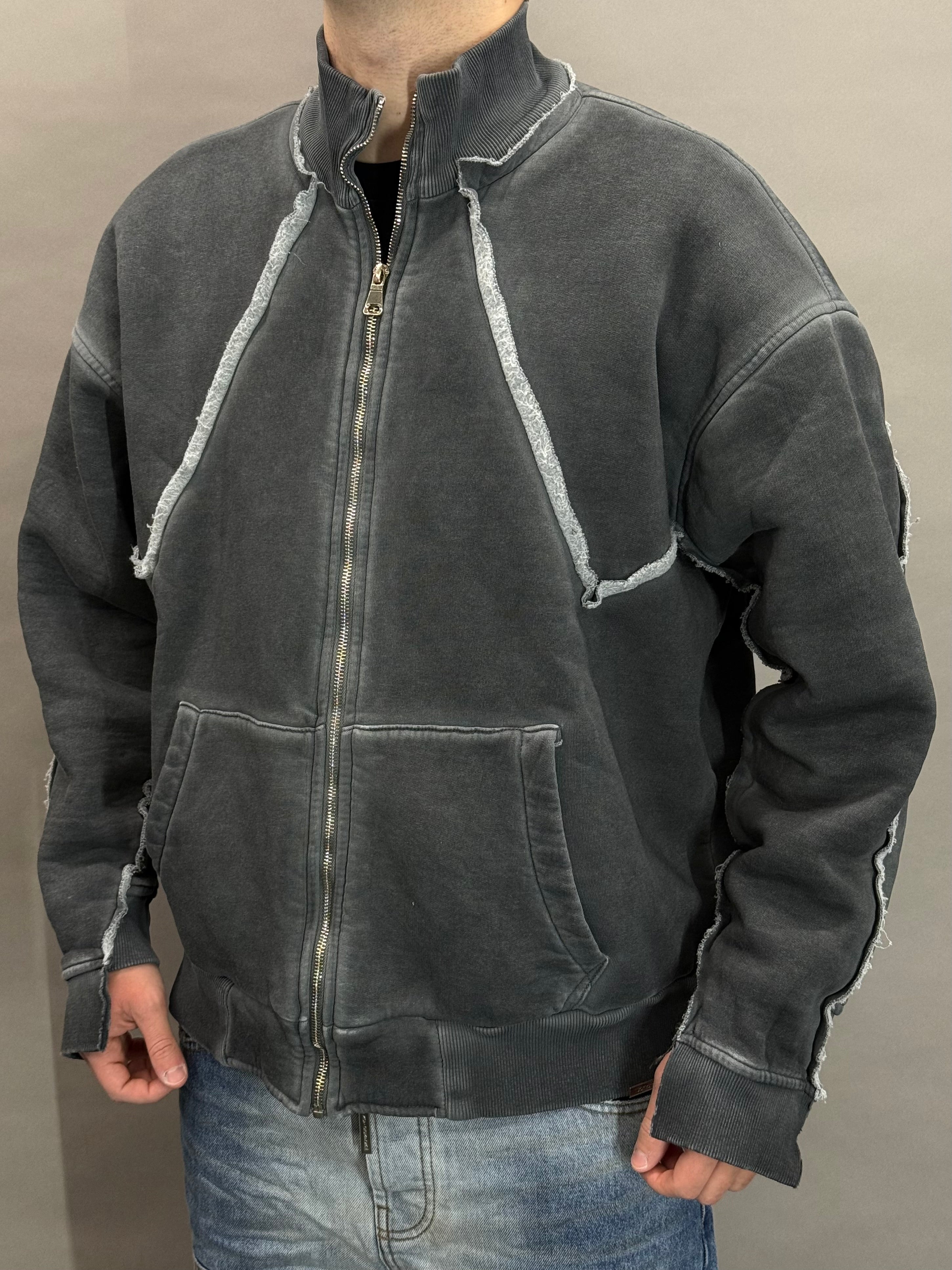 Washed Sweatshirt Lead