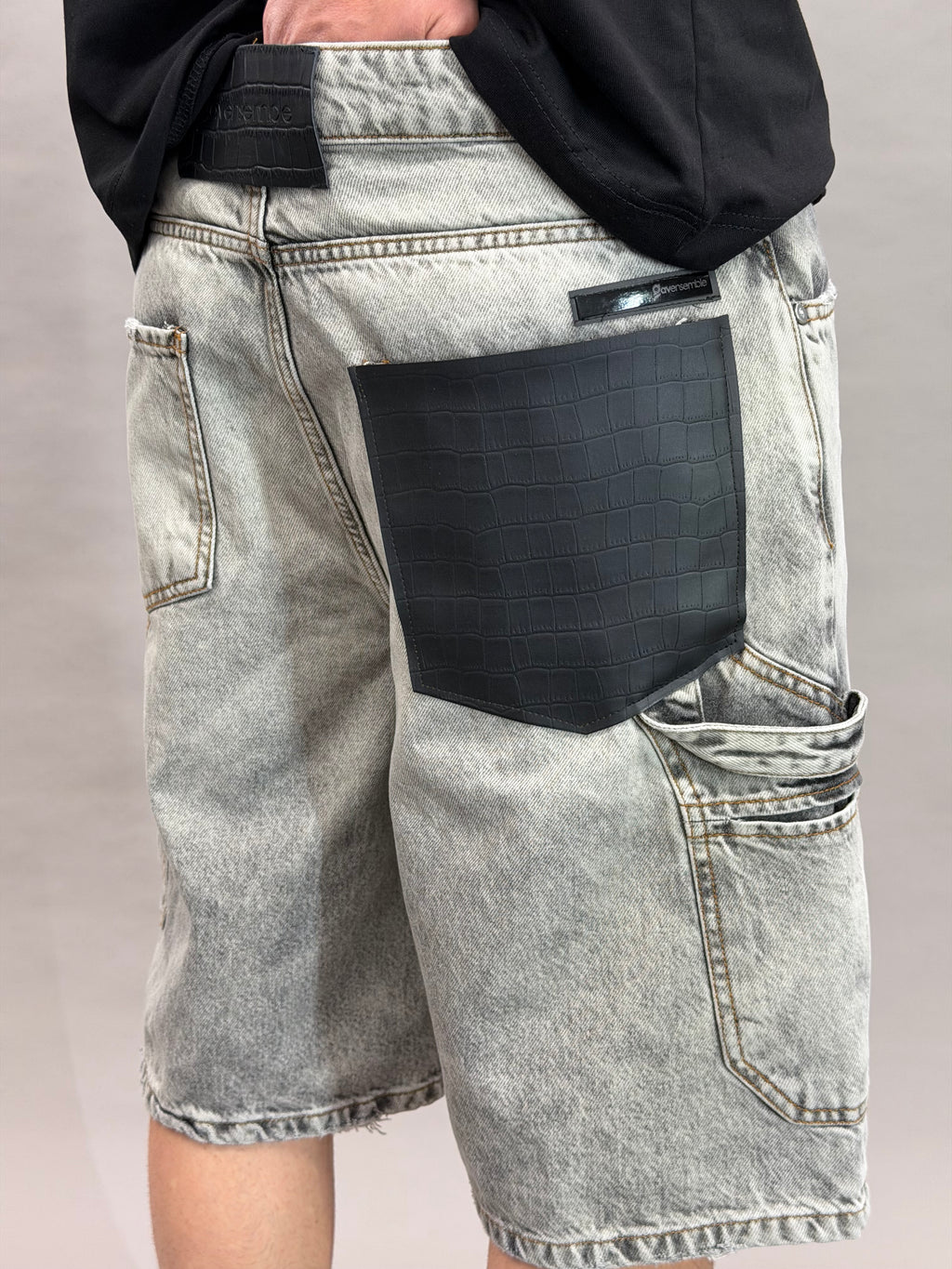 ShortJ390 GV
