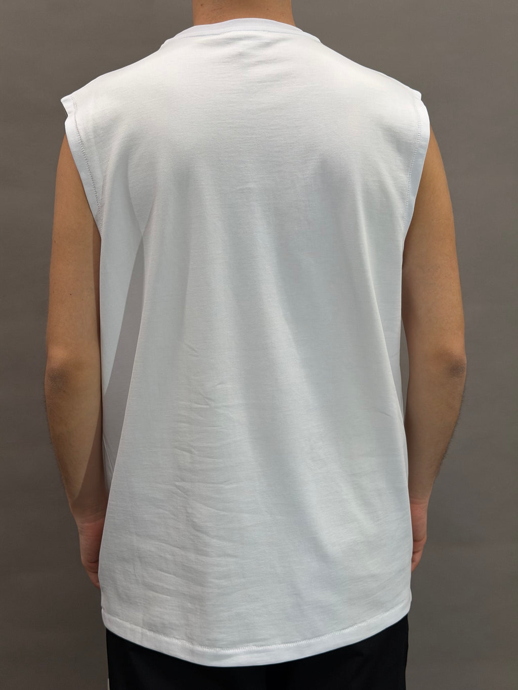 Logo Armhole White