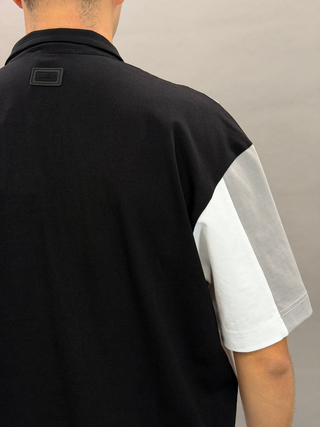 P8002 Black