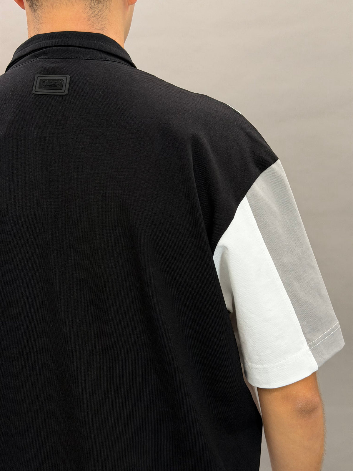 P8002 Black