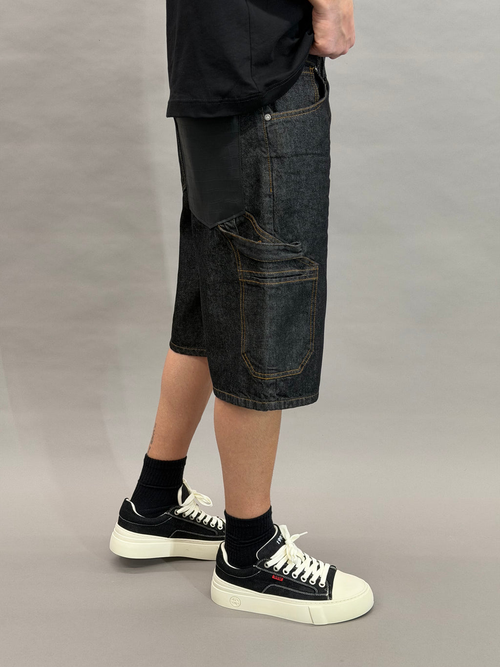 ShortJ350 GV