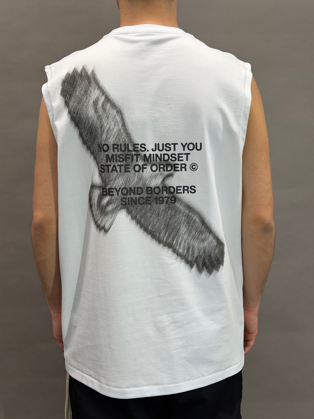 Eagle Armhole White