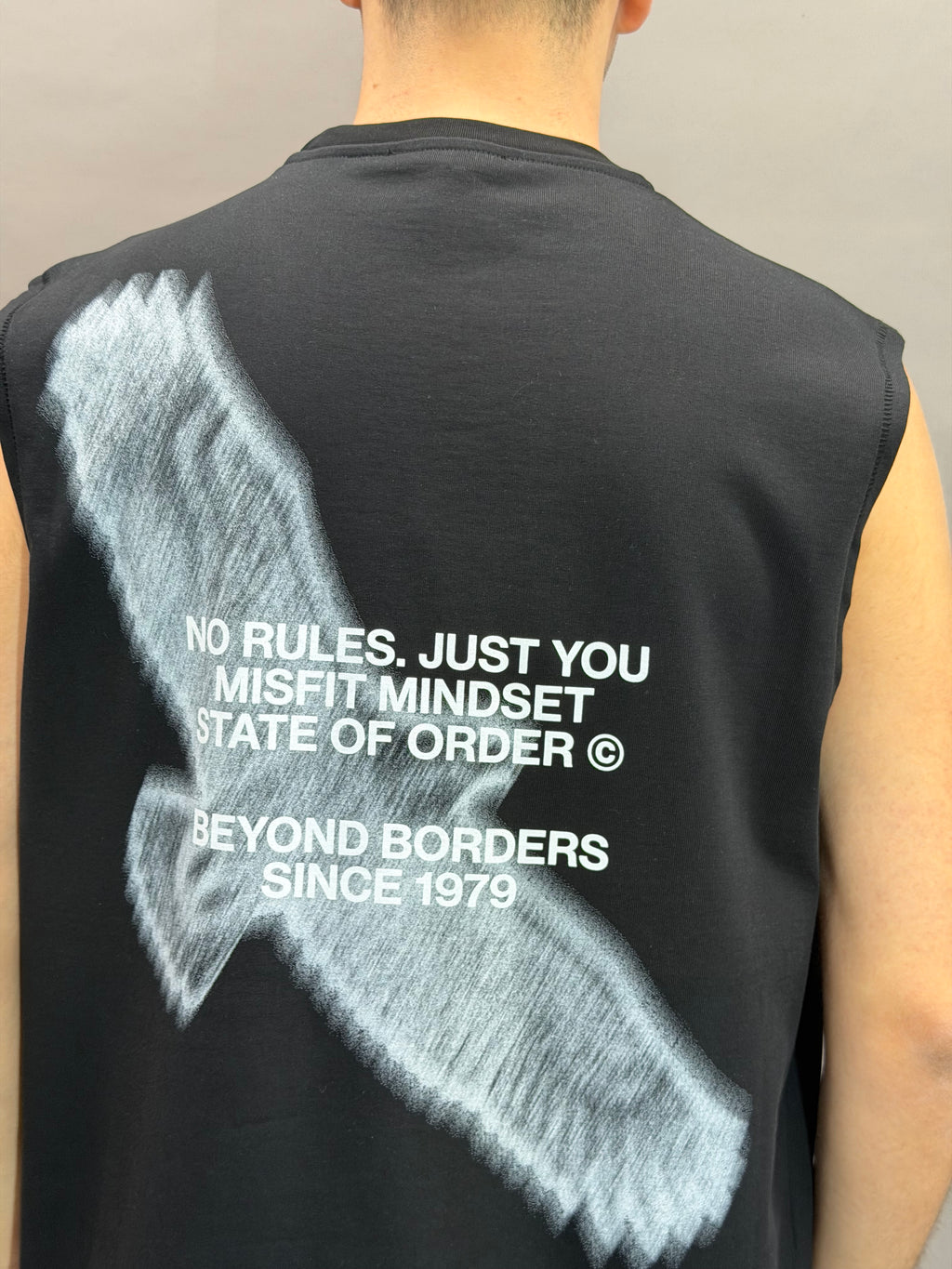 Eagle Armhole Black
