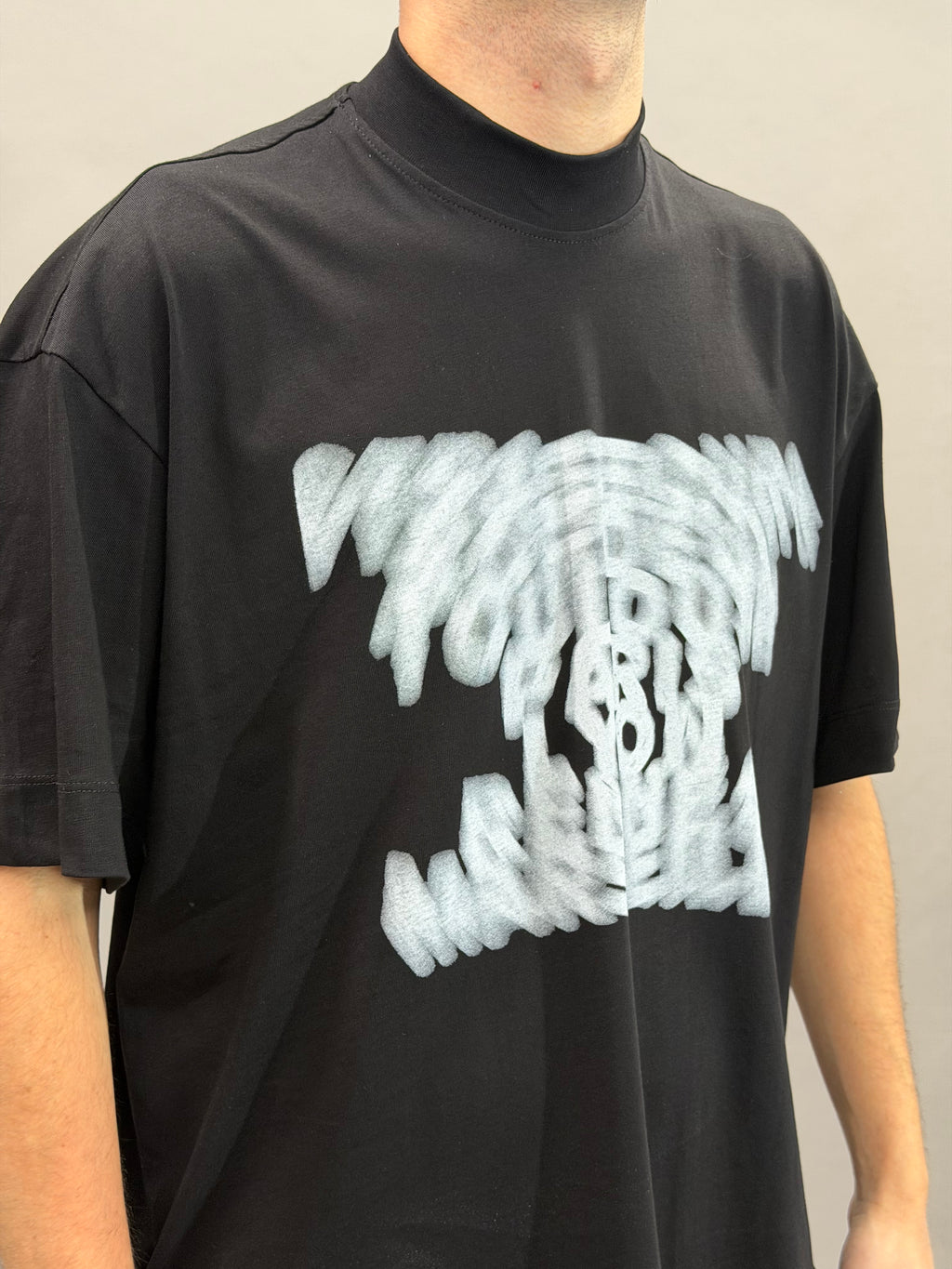 Tee830 Black GV