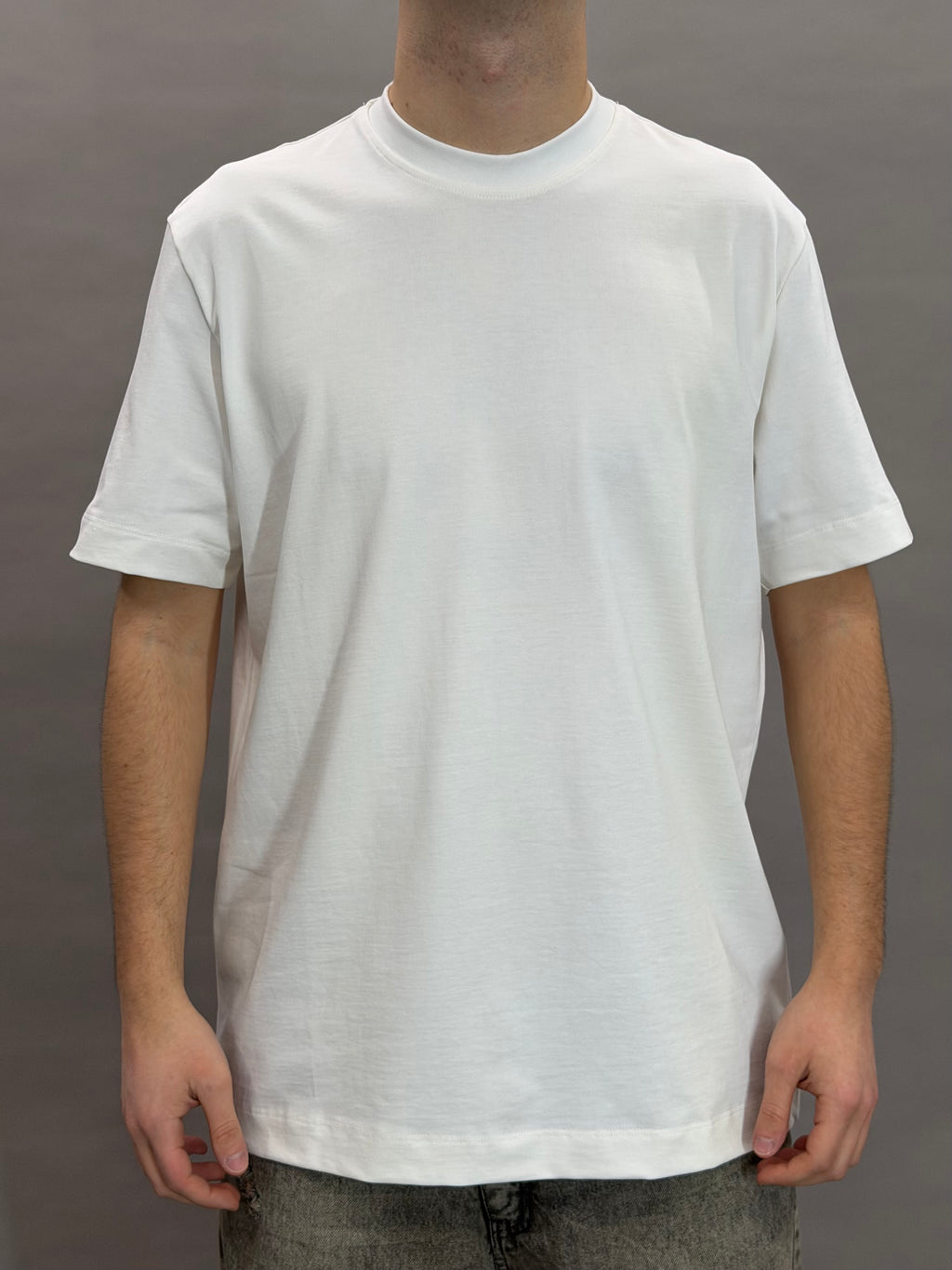 T6000 White