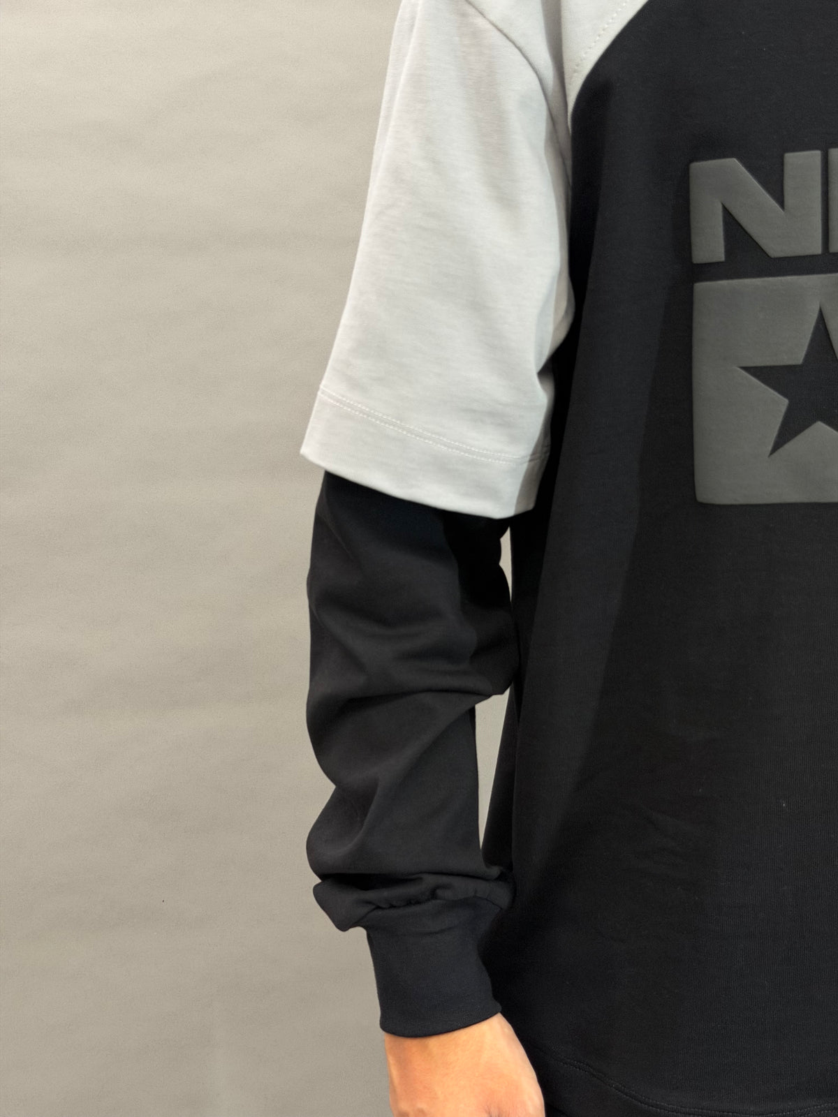 T8007 Black