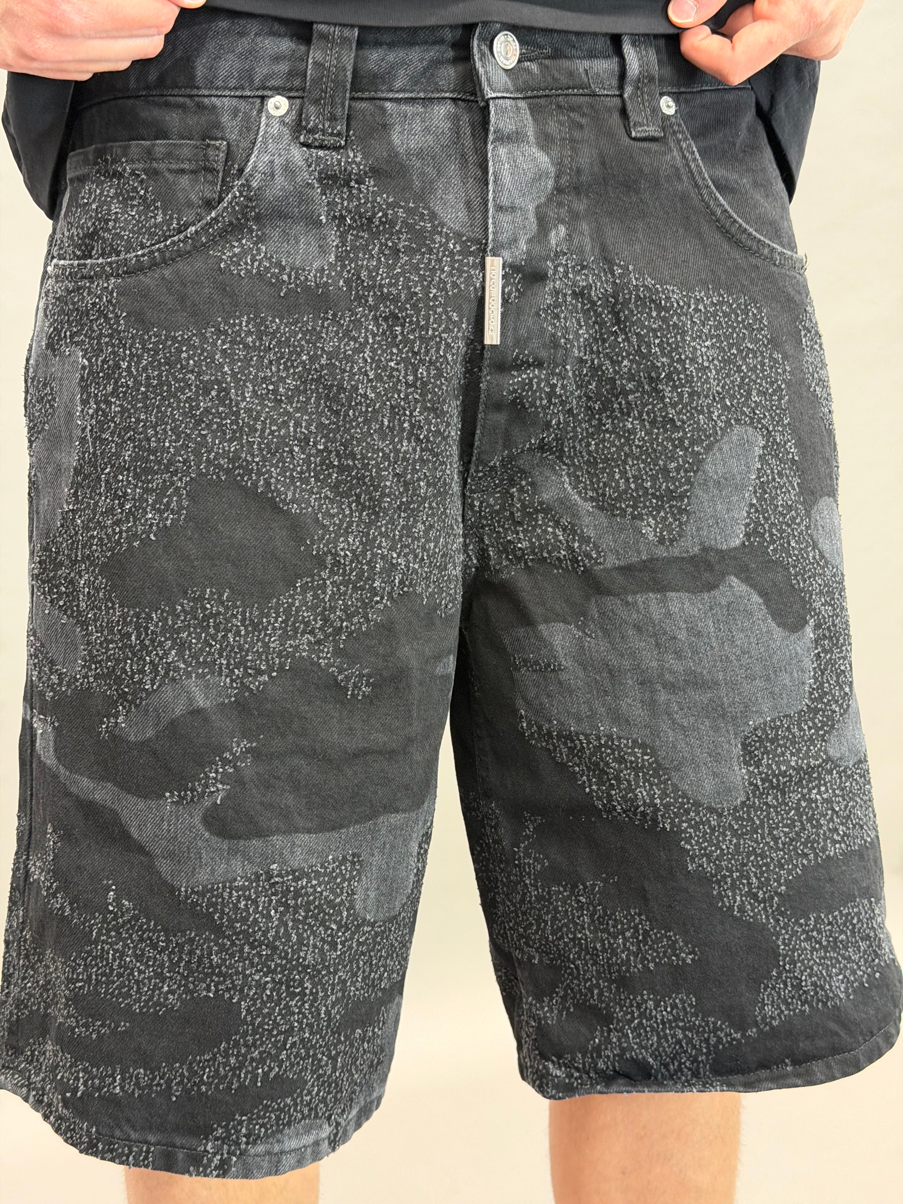 Short Black Dirty Pixel Camo