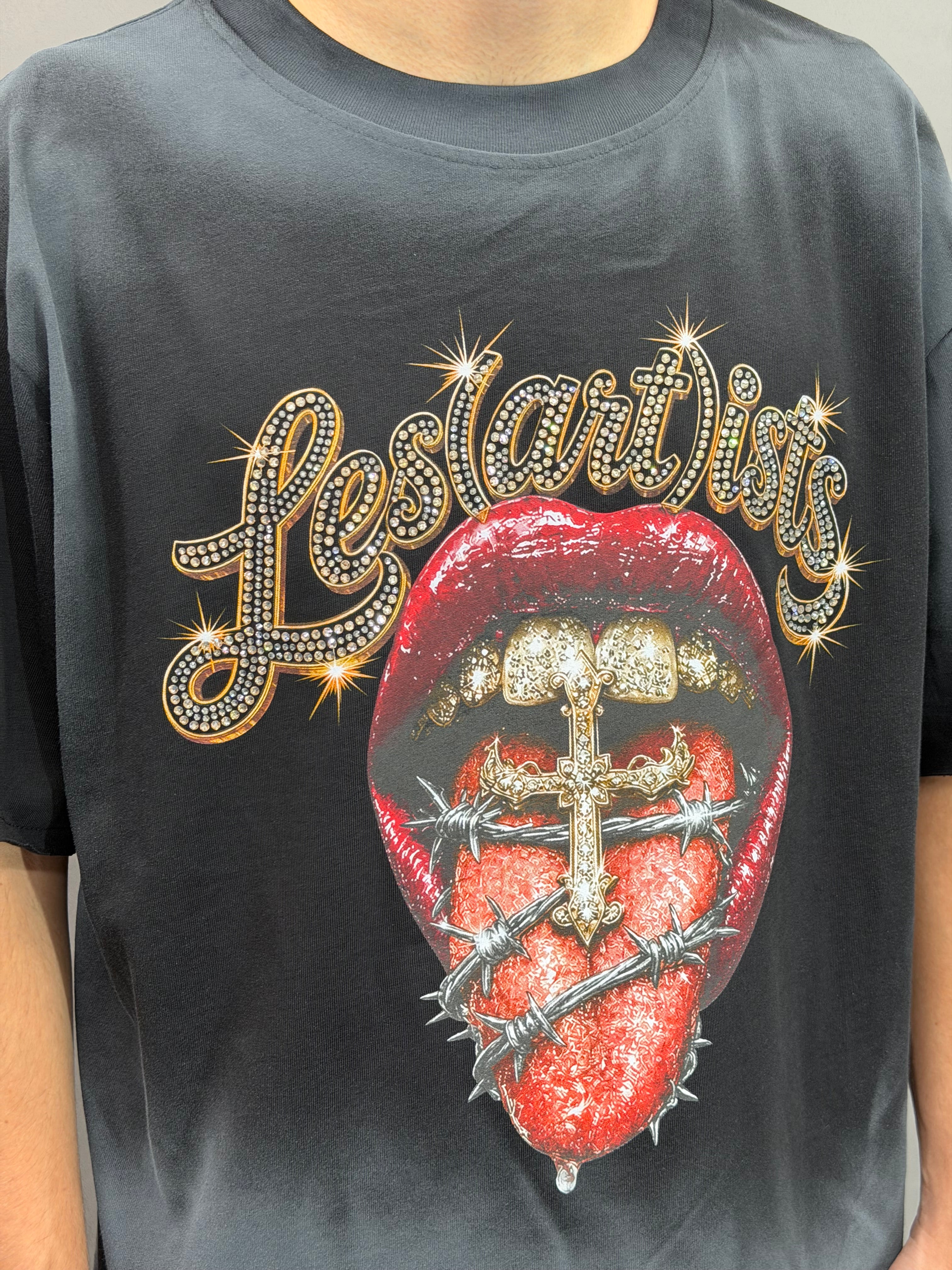 Tongue “LA”