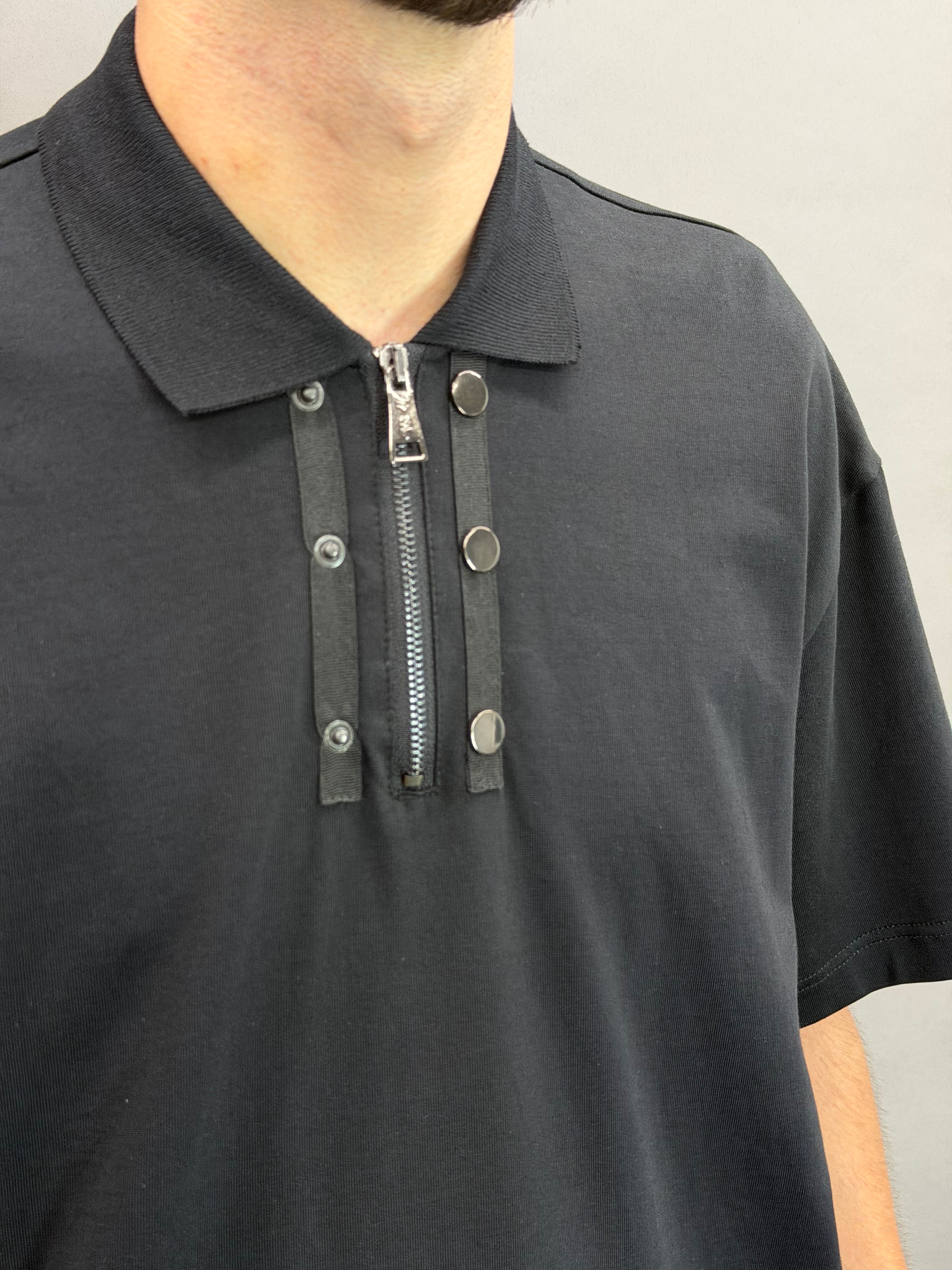 P7015 Black