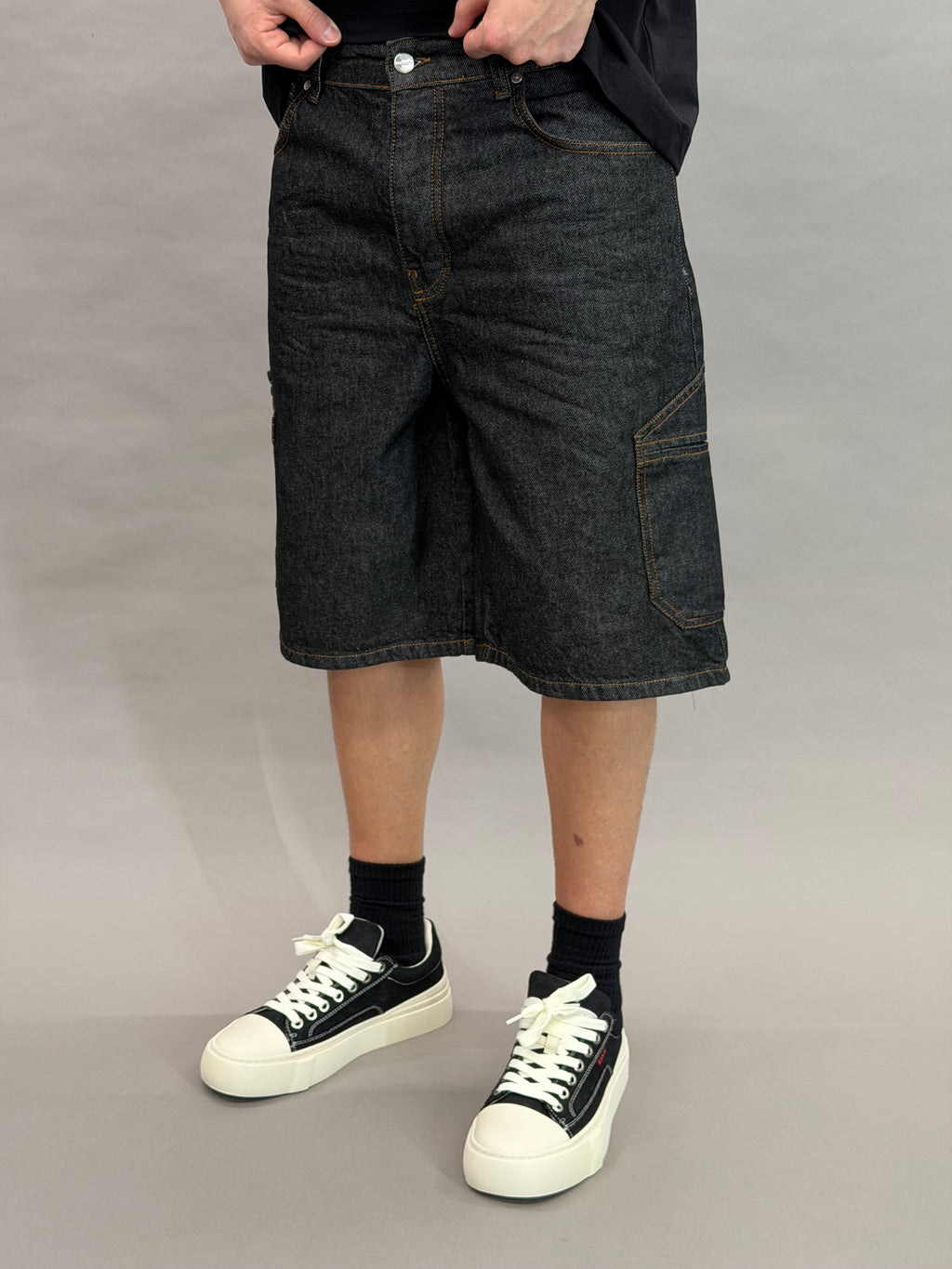 ShortJ350 GV