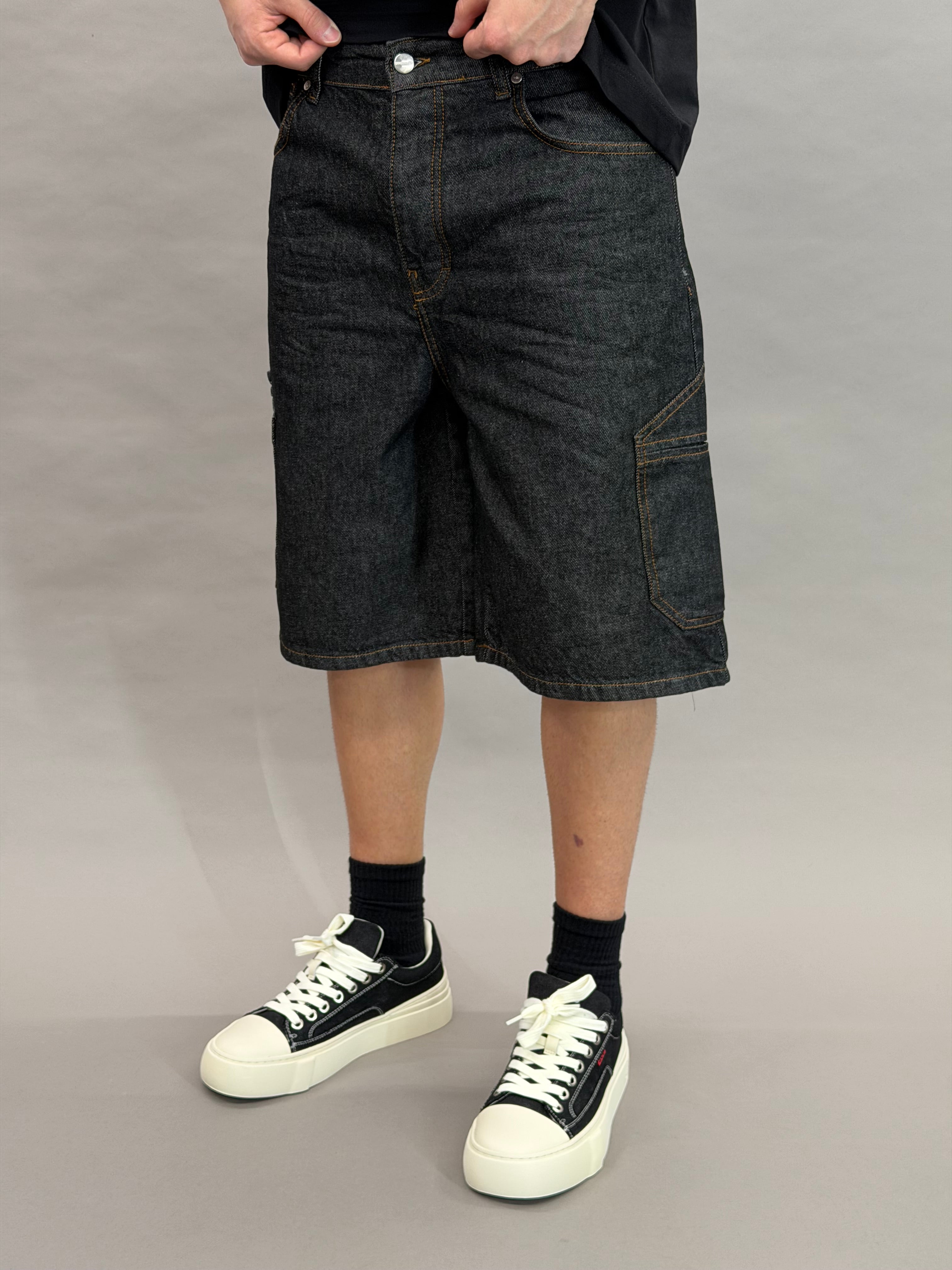 ShortJ350 GV