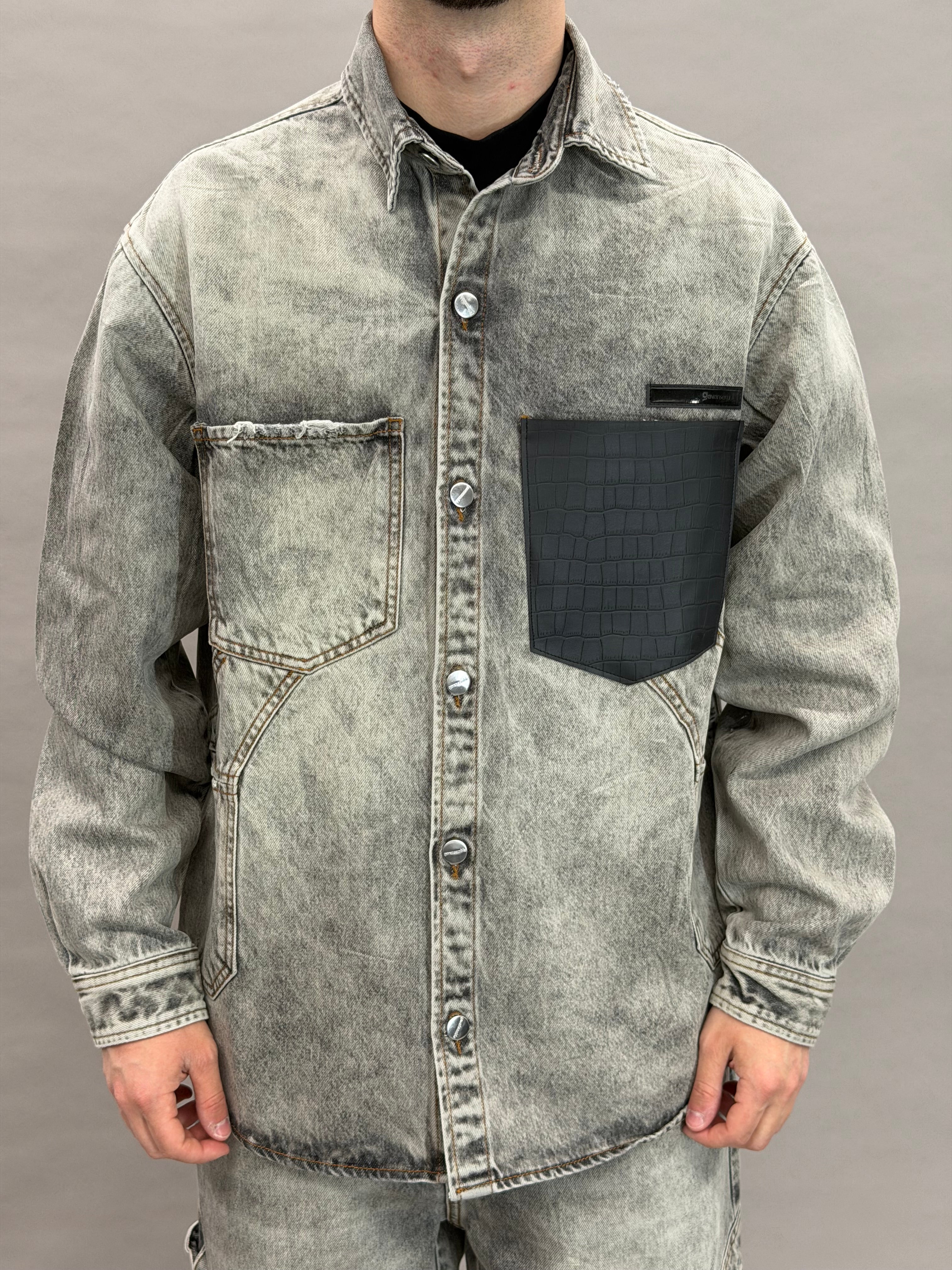 ShirtJ190 GV