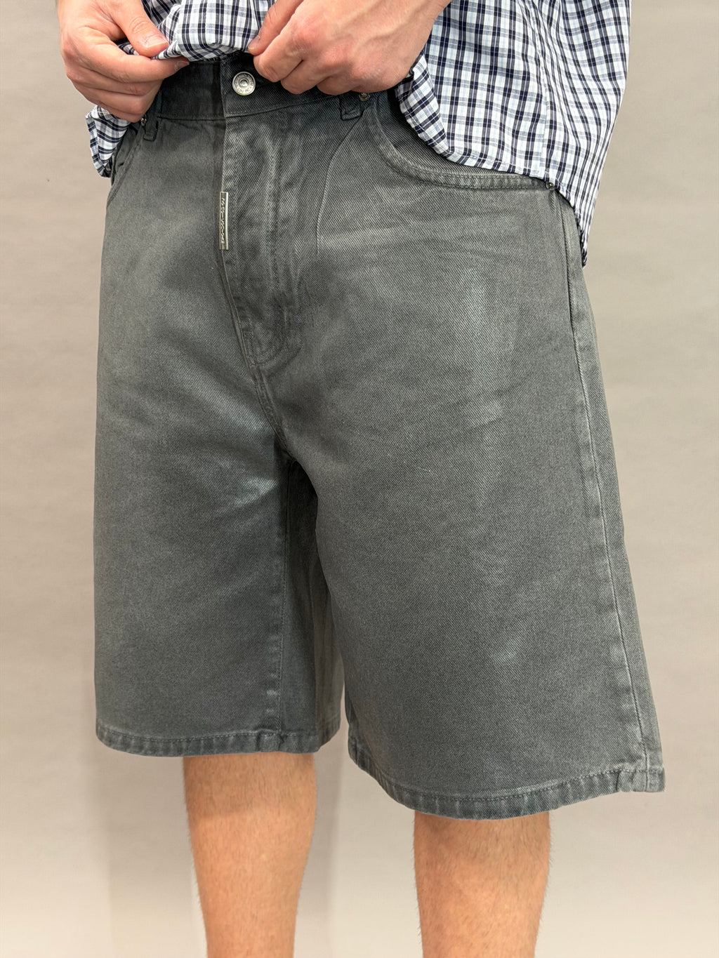 Short Grey Waxed Leather