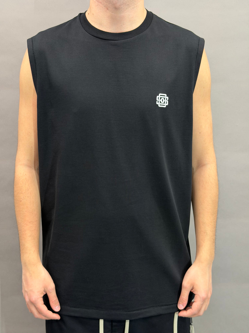 Logo Armhole Black