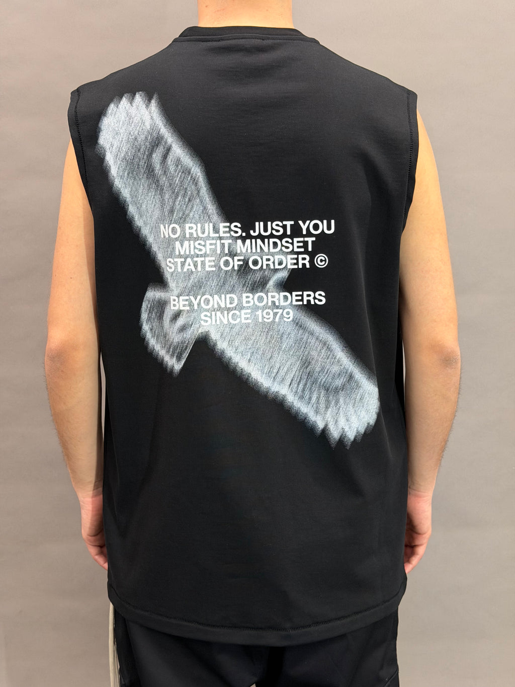 Eagle Armhole Black