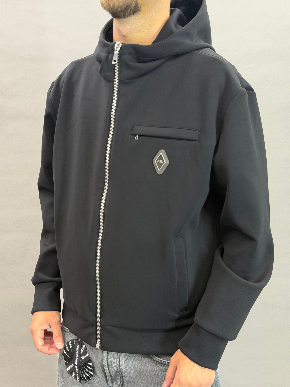 XG5306 Black YL