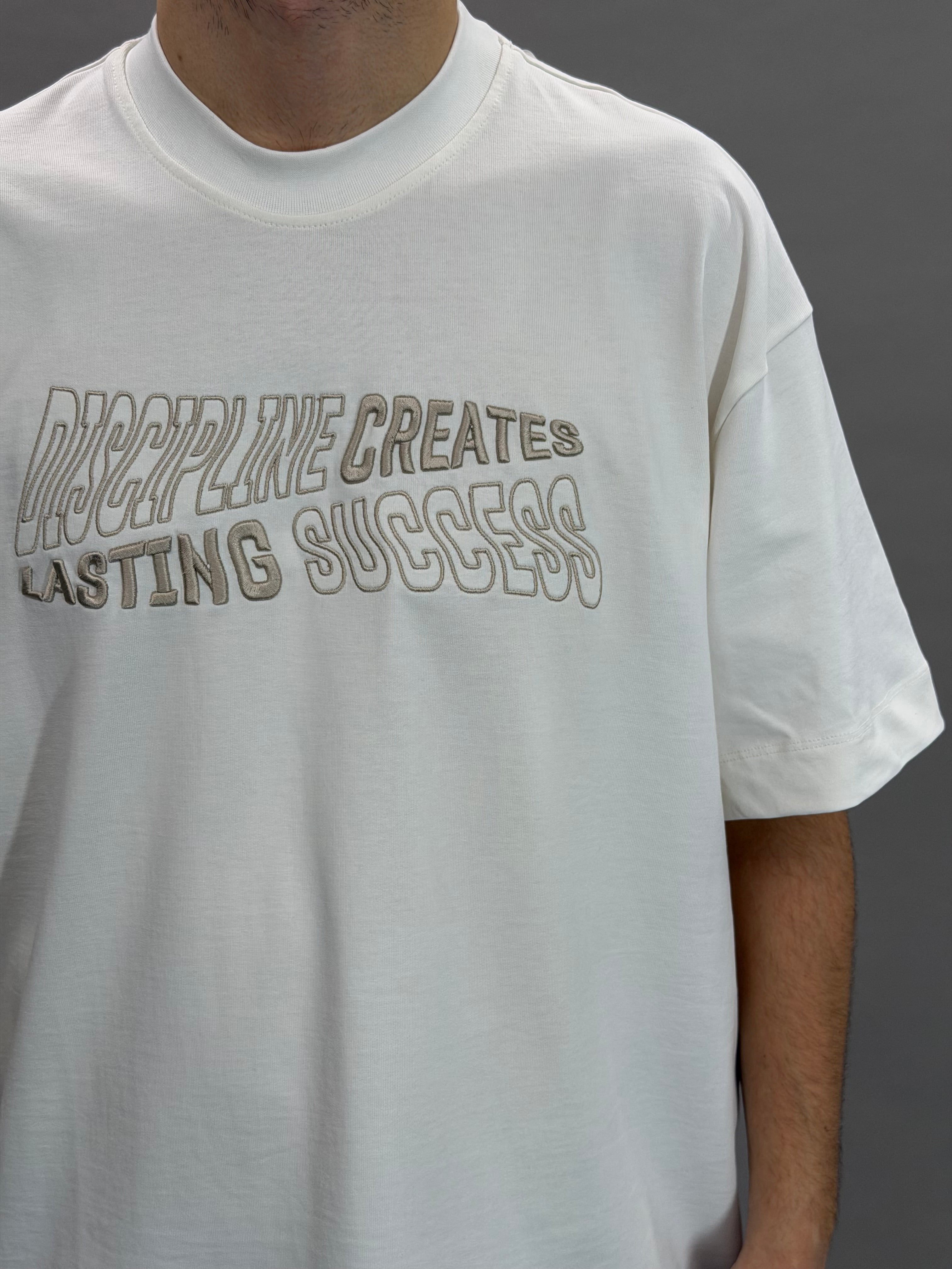 T7009 White