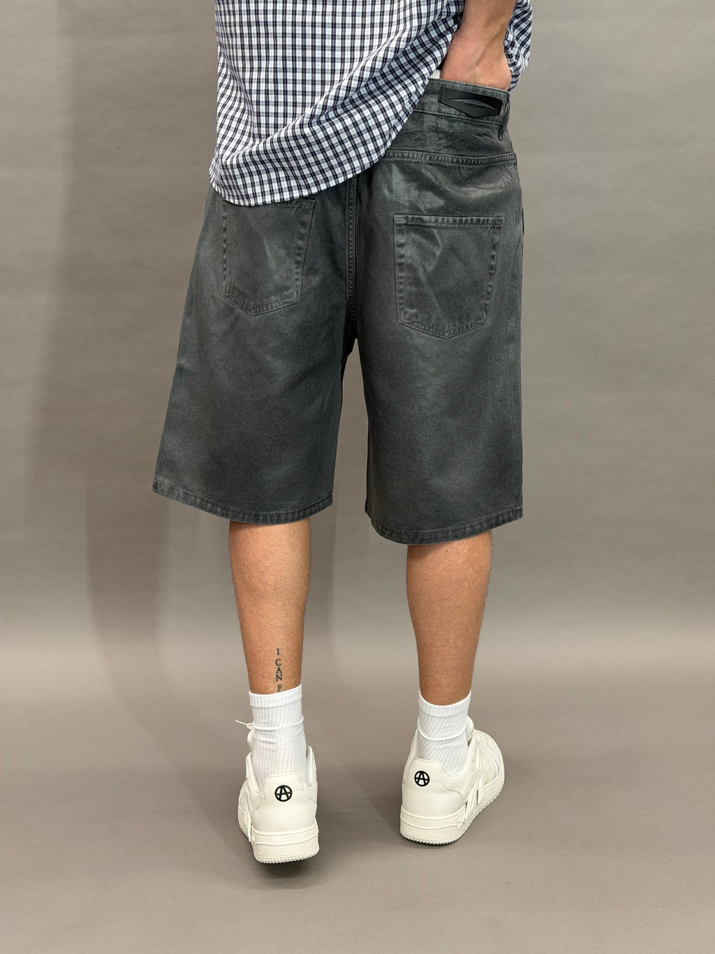 Short Grey Waxed Leather