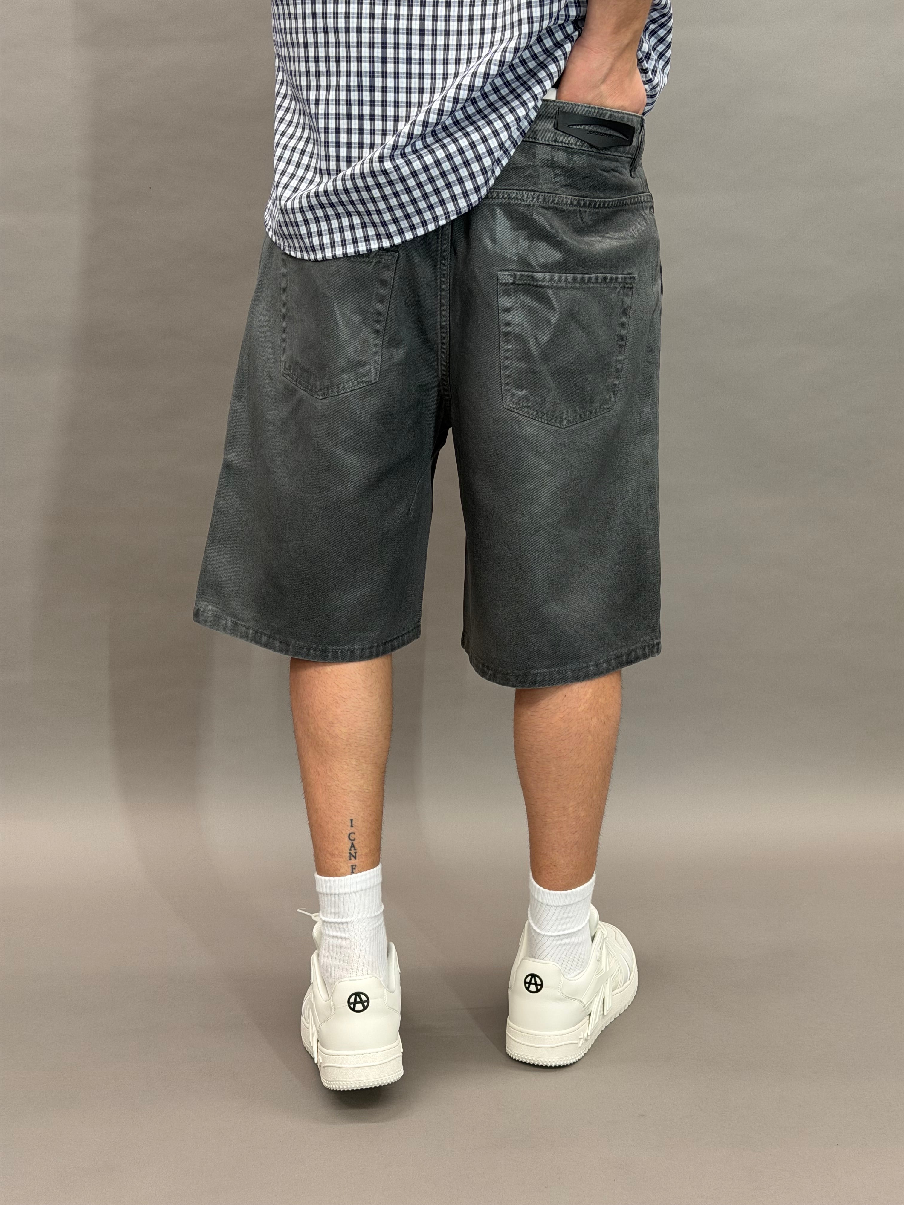 Short Grey Waxed Leather