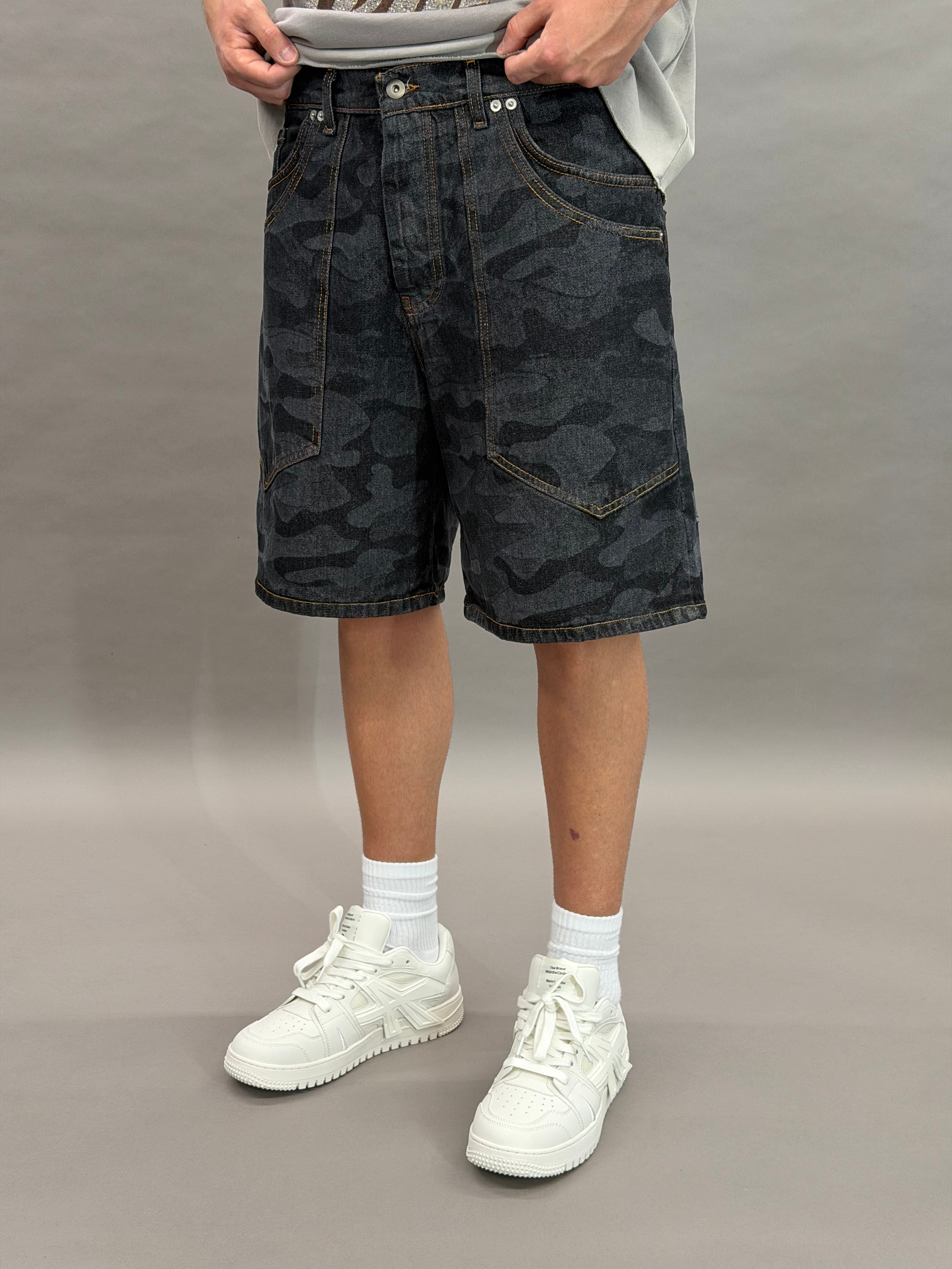 Art Camo Grey