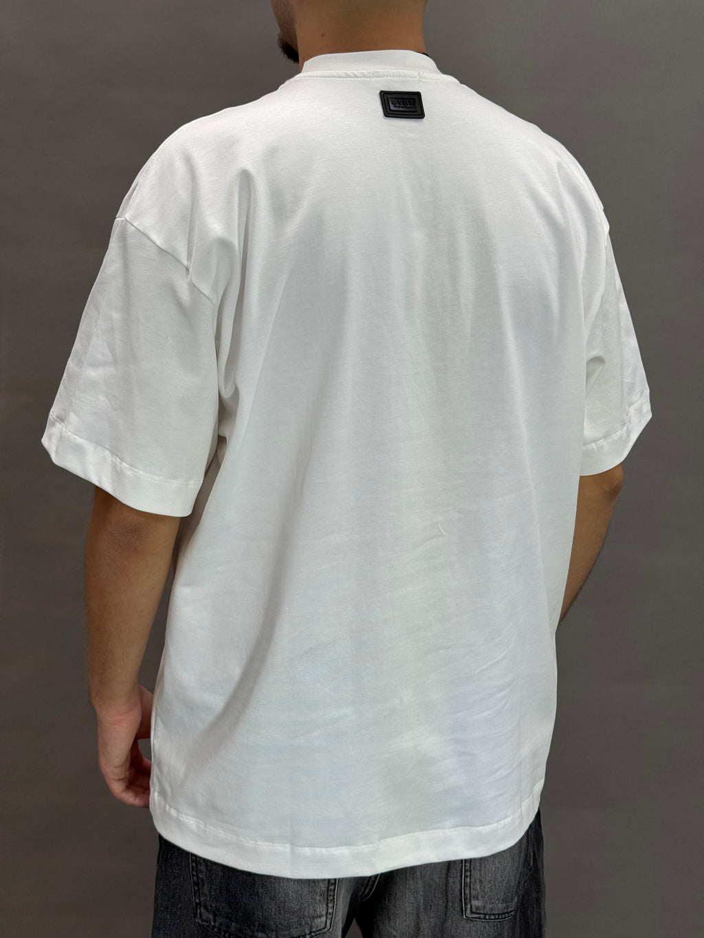 T6009 White