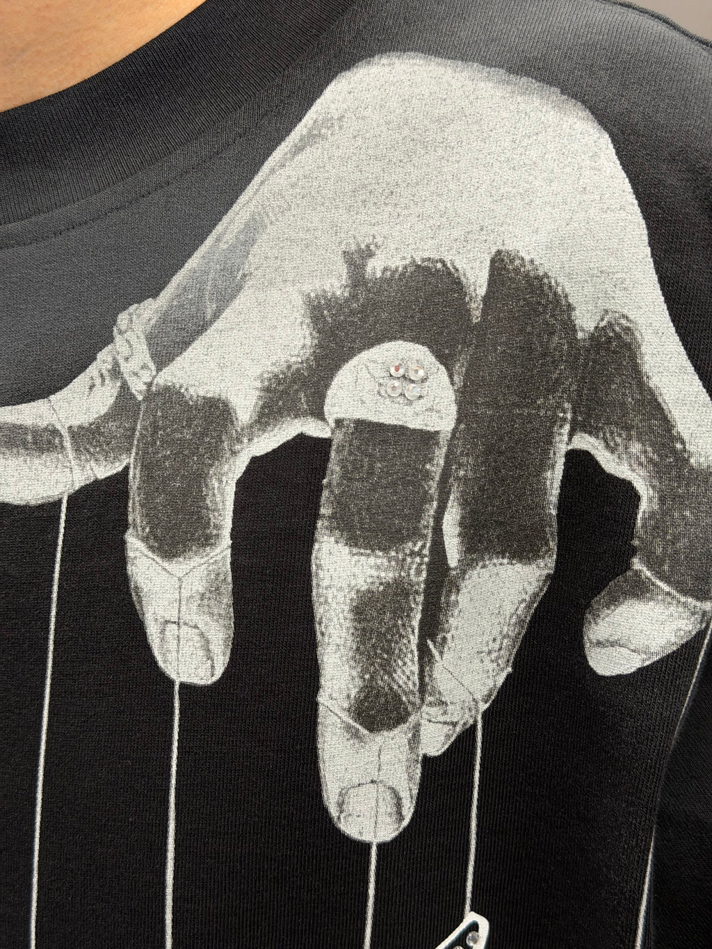 Hands “LA”