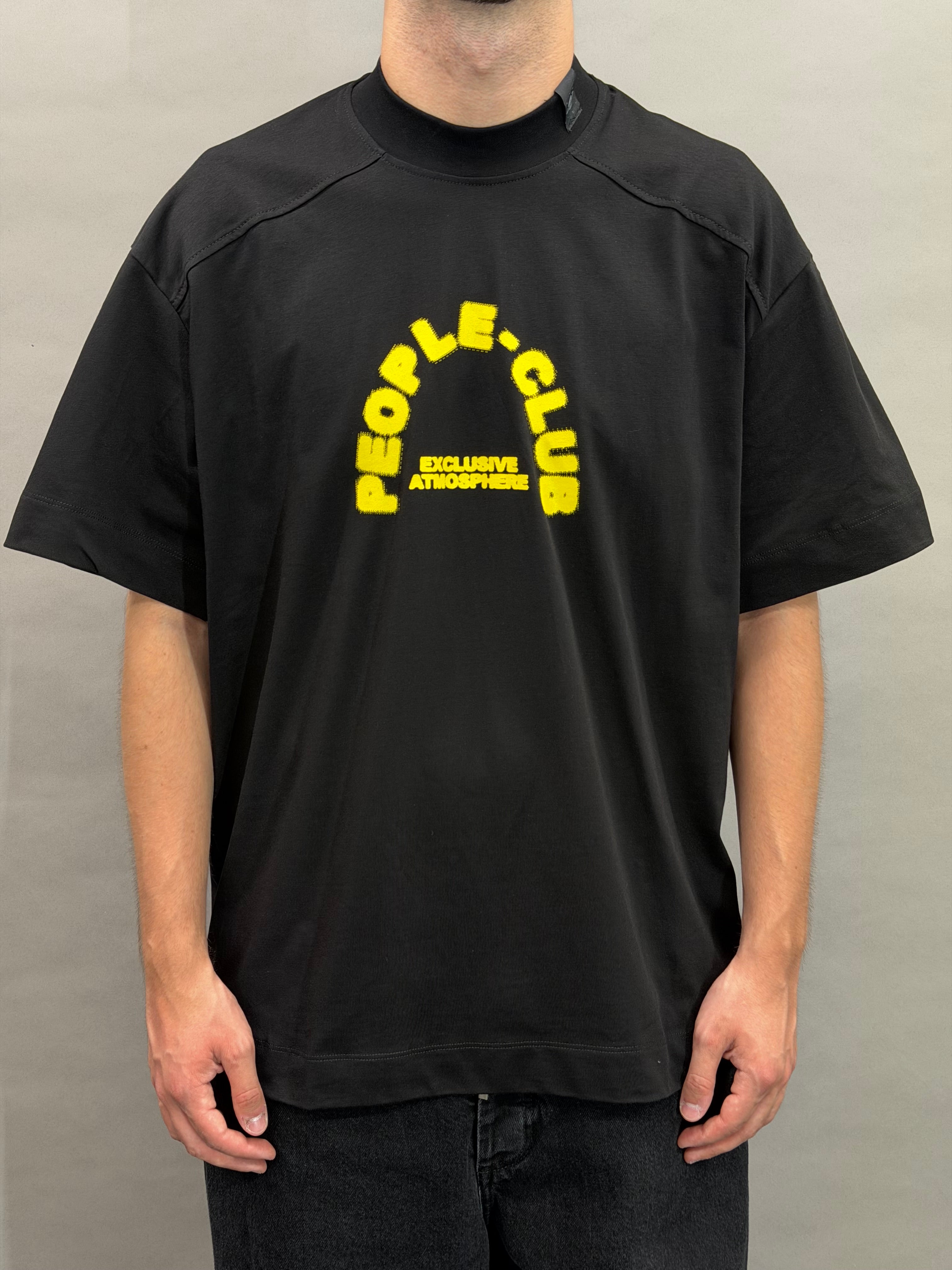 People Club Black
