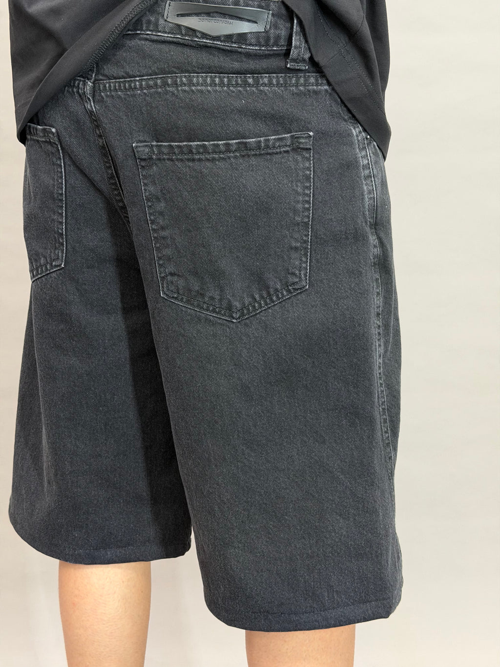 Twisted Black Grey